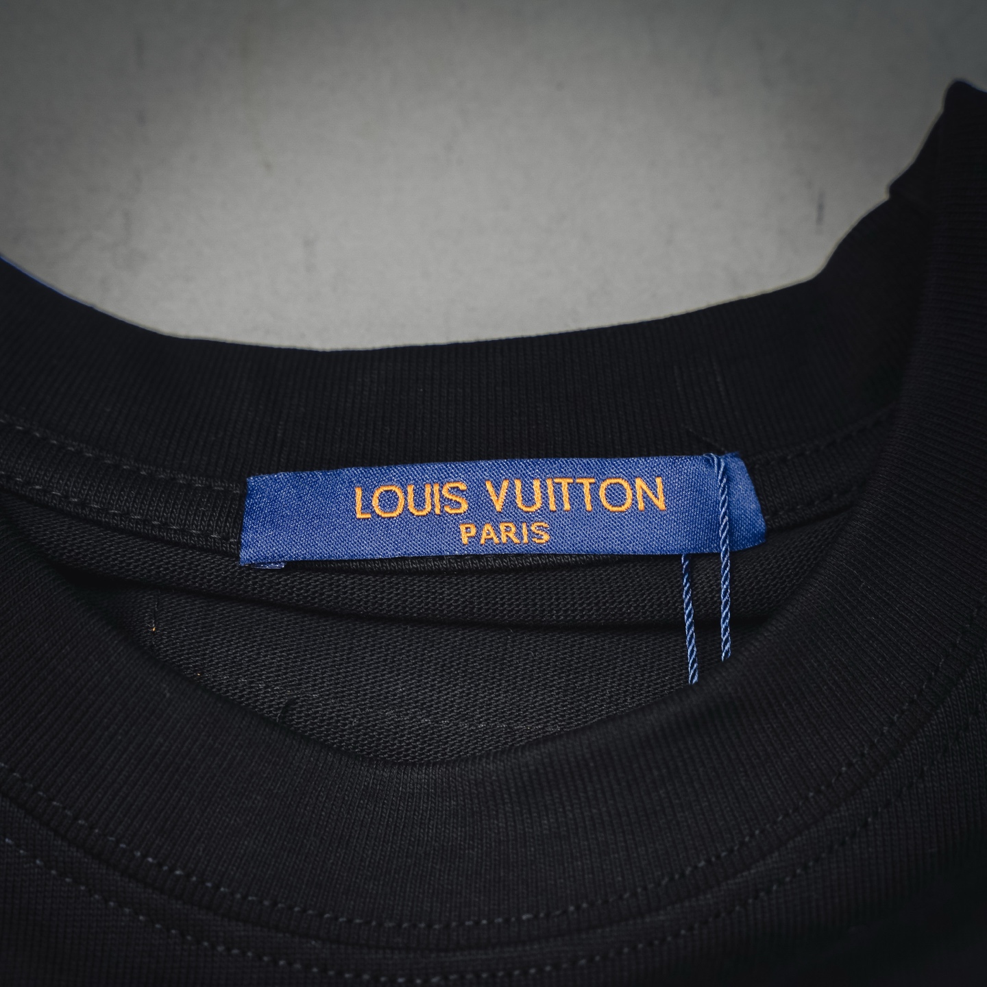 Louis Vuitton LV植绒印花logo短袖T恤 黑色 白色