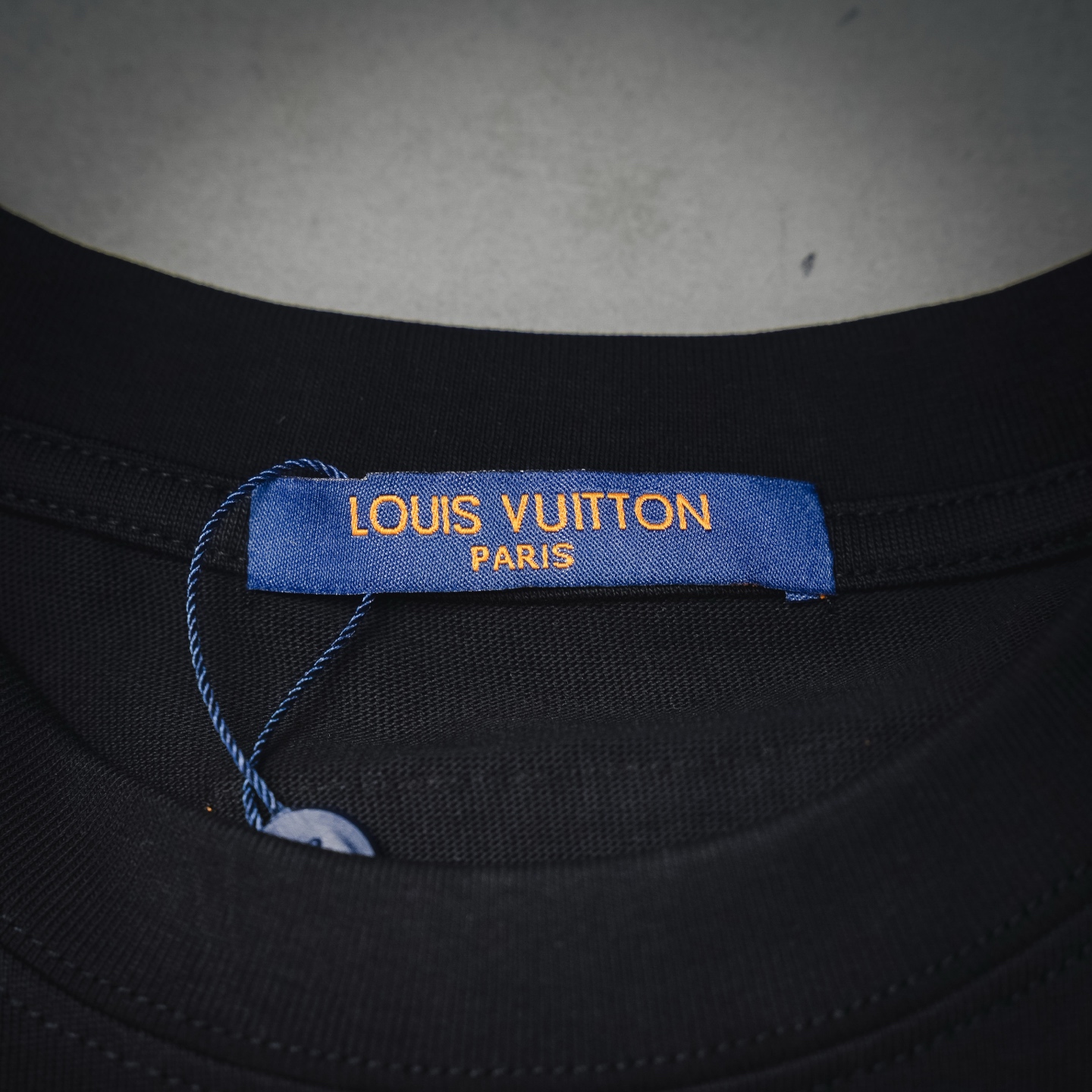 Louis Vuitton LV刺绣logo彩色三花短袖T恤 黑色 白色