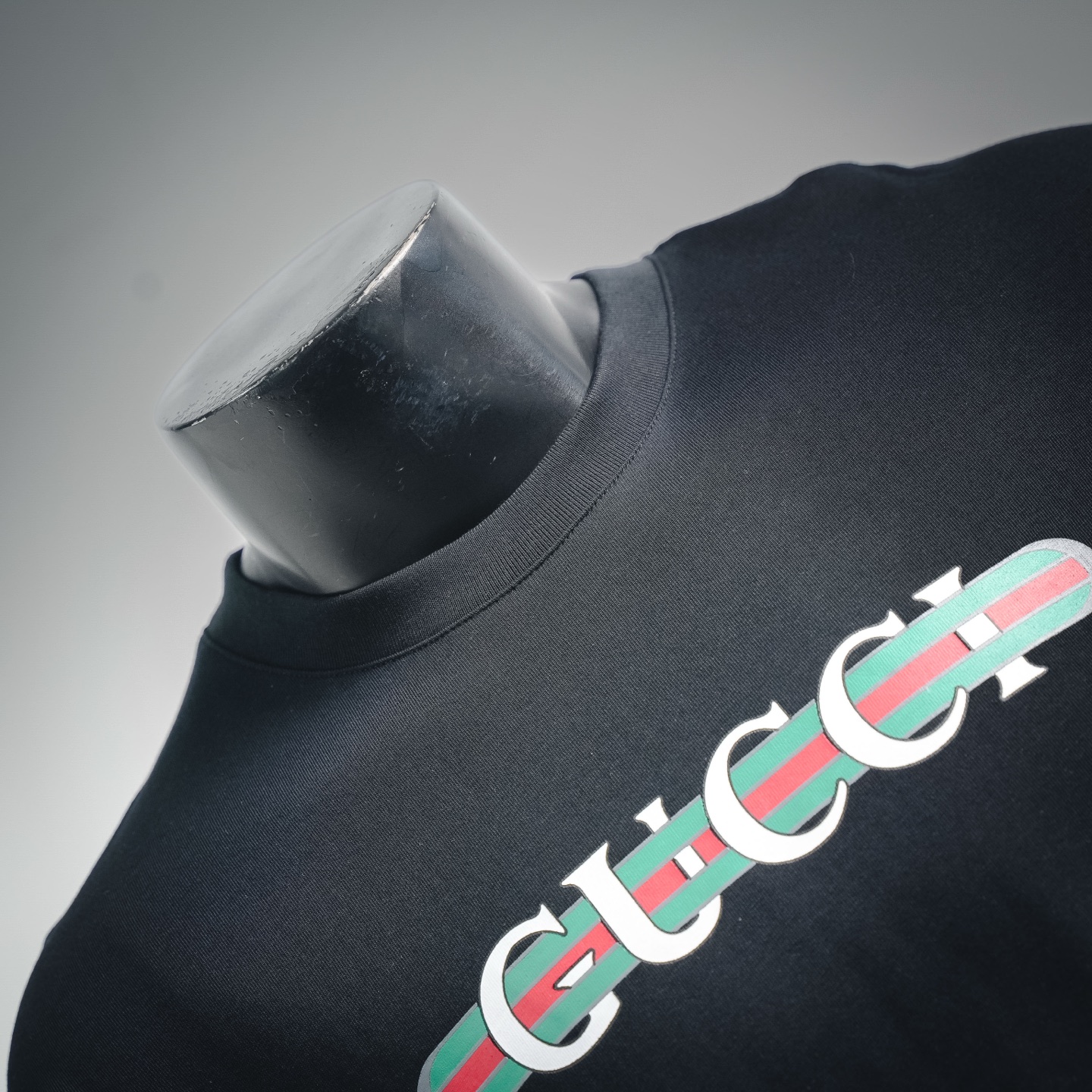 Gucci古驰 经典织带印花短袖T恤-Chinese UA Cheap High Quatity Brand Clothes Bags handbags Sneakers wholesale wholesaler seller from China Factory suppliers Fashion Clothing Shoes best Quality Beautiful Price Gucci古驰 经典织带印花短袖T恤
