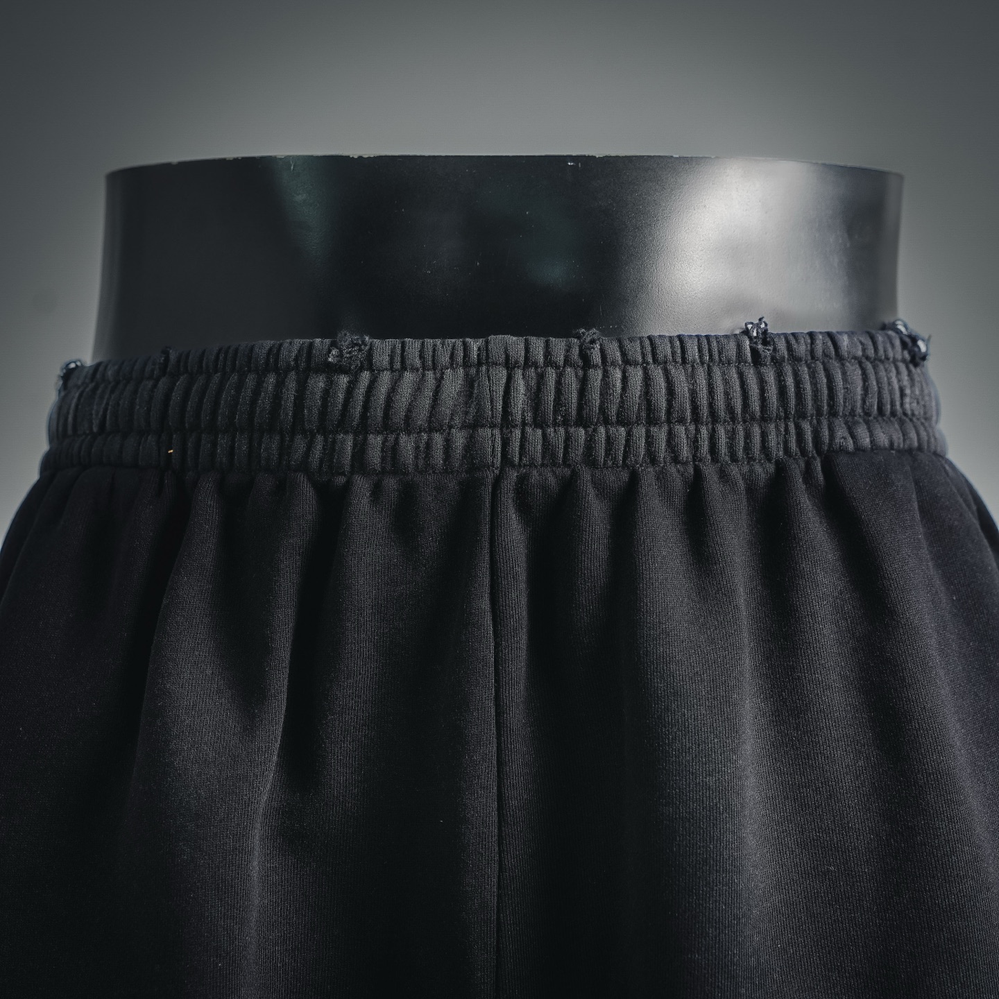 Balenciaga 巴黎世家BLCG 26ss遮蔽胶带字母印花松紧腰休闲短裤-Top High Quatity Cheap Sneakers Fashion Clothing Clothes Bags handbags Shoes of all Brand wholesale With The best Quality And Beautiful Price from China Factory Chinese suppliers wholesaler seller Balenciaga 巴黎世家BLCG 26ss遮蔽胶带字母印花松紧腰休闲短裤