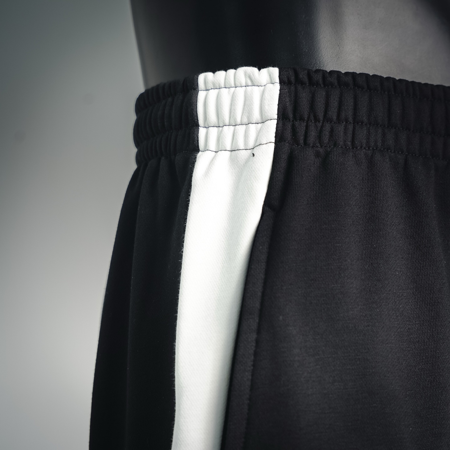 BALENCIAGA巴黎世家BLCG X NBA 篮球联名短裤 中腰设计-Chinese UA Cheap High Quatity Brand Clothes Bags handbags Sneakers wholesale wholesaler seller from China Factory suppliers Fashion Clothing Shoes best Quality Beautiful Price BALENCIAGA巴黎世家BLCG X NBA 篮球联名短裤 中腰设计