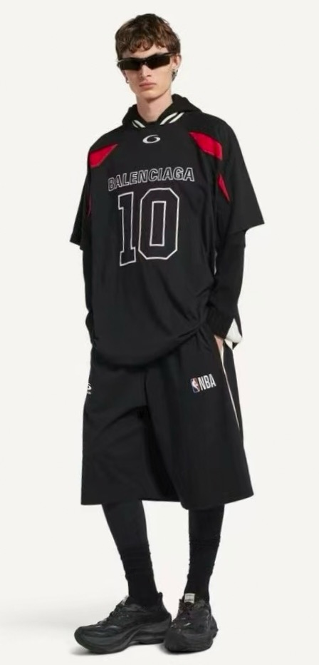 BALENCIAGA巴黎世家BLCG X NBA 篮球联名短裤 上身集合