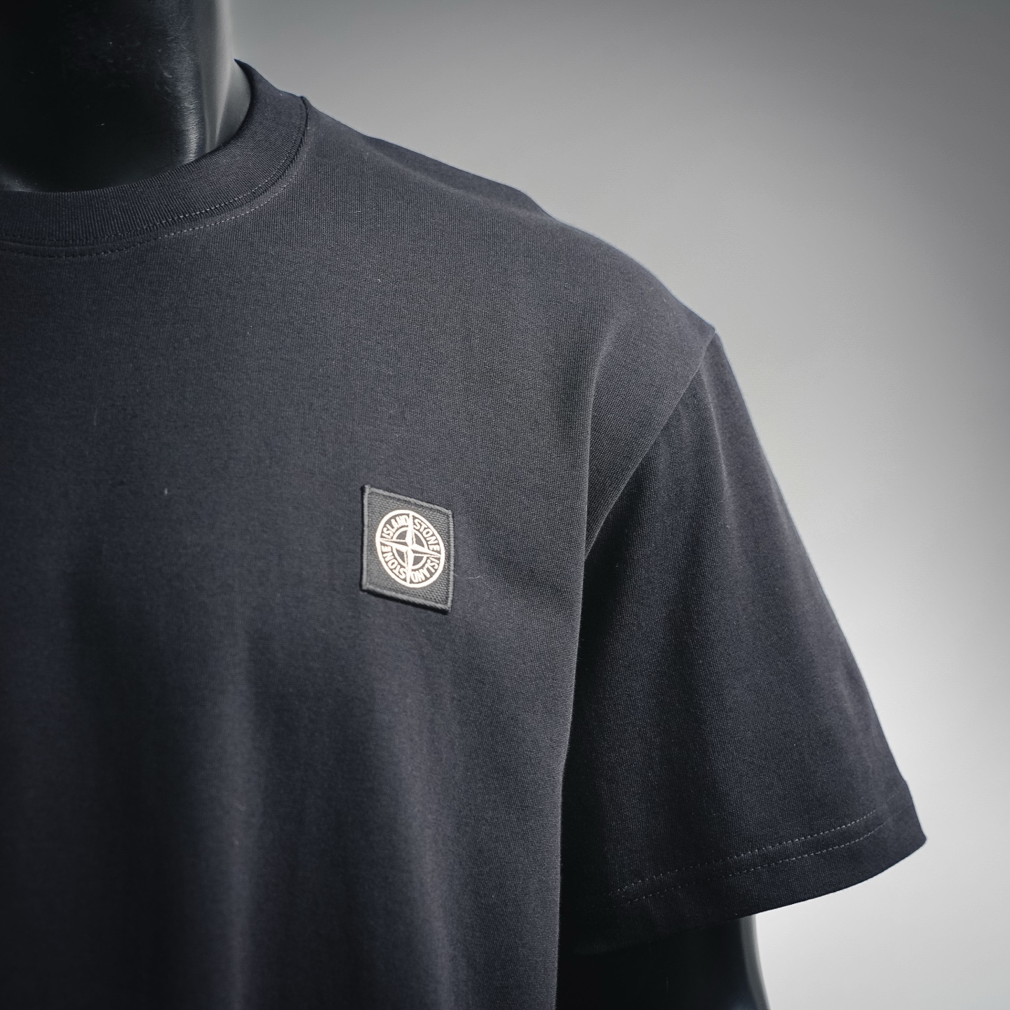 Stone island 石头岛胸口刺绣胸章圆领落肩短袖T恤-Top High Quatity Cheap Sneakers Fashion Clothing Clothes Bags handbags Shoes of all Brand wholesale With The best Quality And Beautiful Price from China Factory Chinese suppliers wholesaler seller Stone island 石头岛胸口刺绣胸章圆领落肩短袖T恤