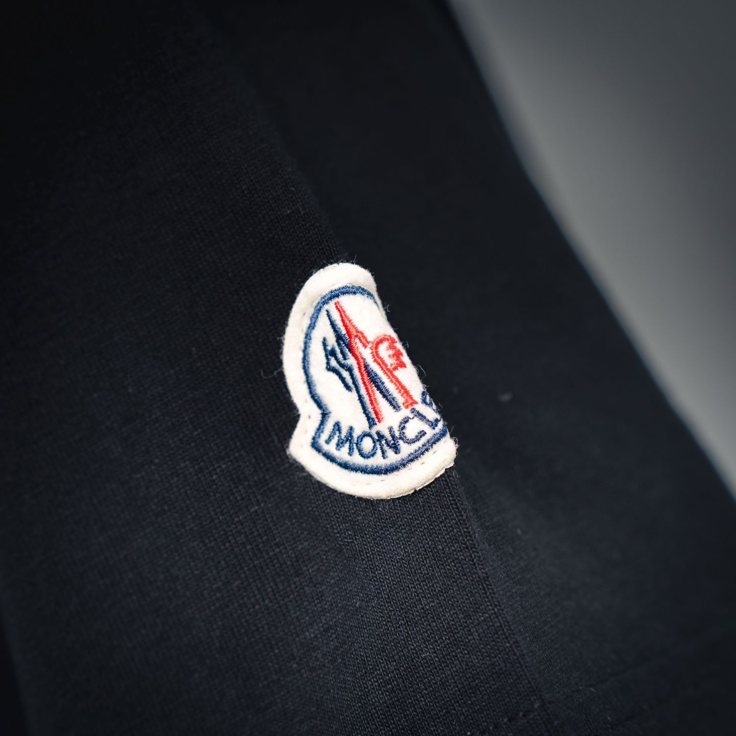 Moncler/蒙口 26ss 胸前三色刺绣小标logo短袖T恤 Moncler/蒙口 26ss 胸前三色刺绣小标logo短袖T恤
