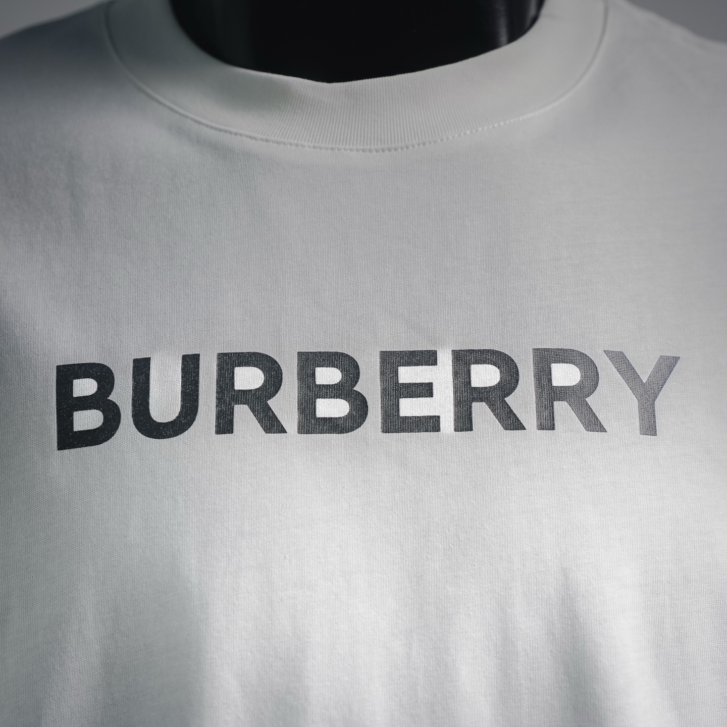 Burberry巴宝莉经典字母印花短袖T恤
