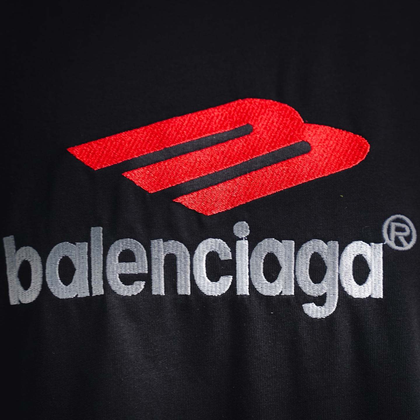 Balenciaga巴黎世家24SS 刺绣3B大logo滑雪短袖T恤-莆田鞋,莆田鞋货源,高仿鞋,高仿鞋货源,安福档口,莆田高仿鞋,莆田鞋批发,高仿鞋批发,莆田高仿运动鞋,高仿运动鞋,莆田运动鞋 Balenciaga巴黎世家24SS 刺绣3B大logo滑雪短袖T恤