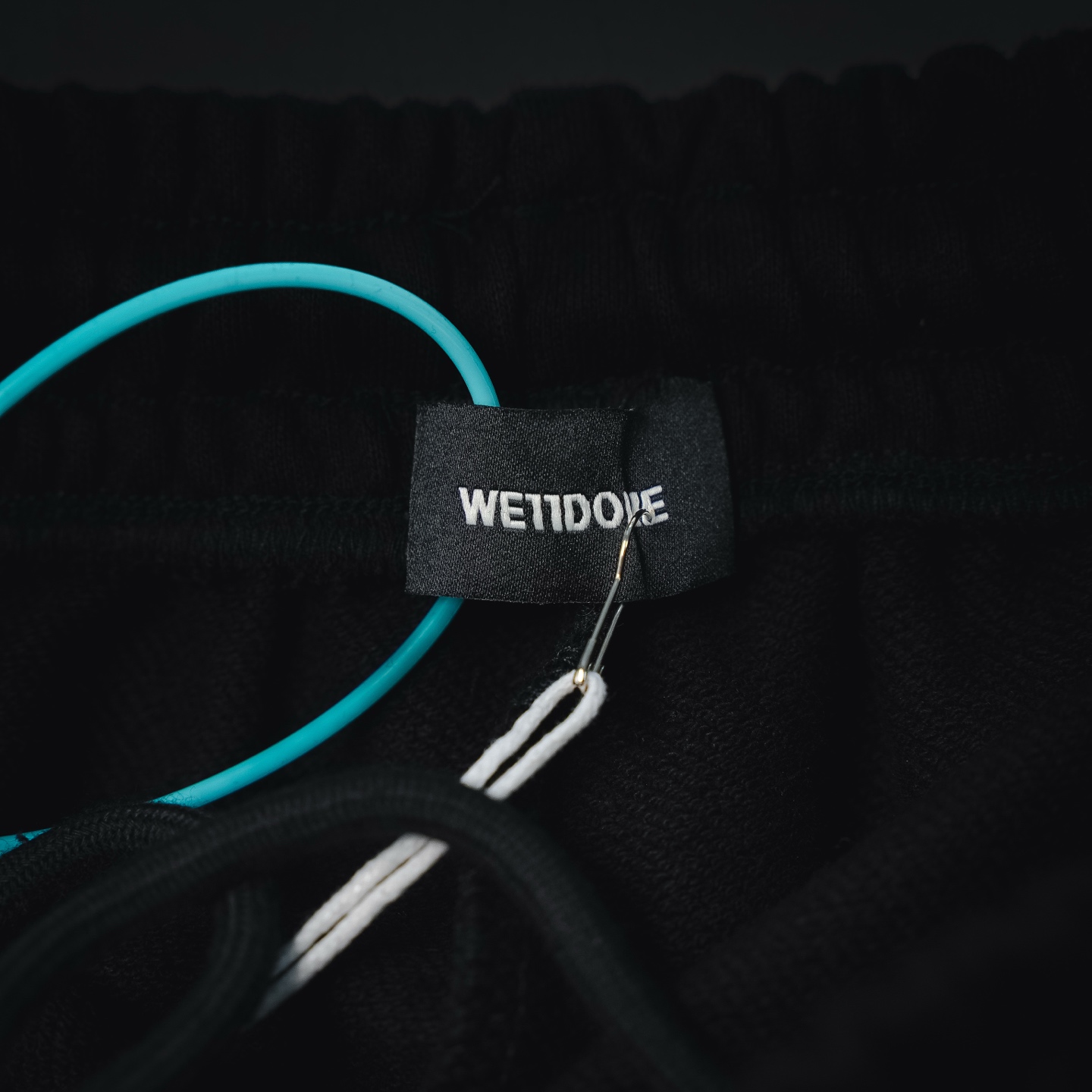 WE11DONE官网logo图案橡筋腰头短裤休闲五分卫裤-Top High Quatity Cheap Sneakers Fashion Clothing Clothes Bags handbags Shoes of all Brand wholesale With The best Quality And Beautiful Price from China Factory Chinese suppliers wholesaler seller WE11DONE官网logo图案橡筋腰头短裤休闲五分卫裤