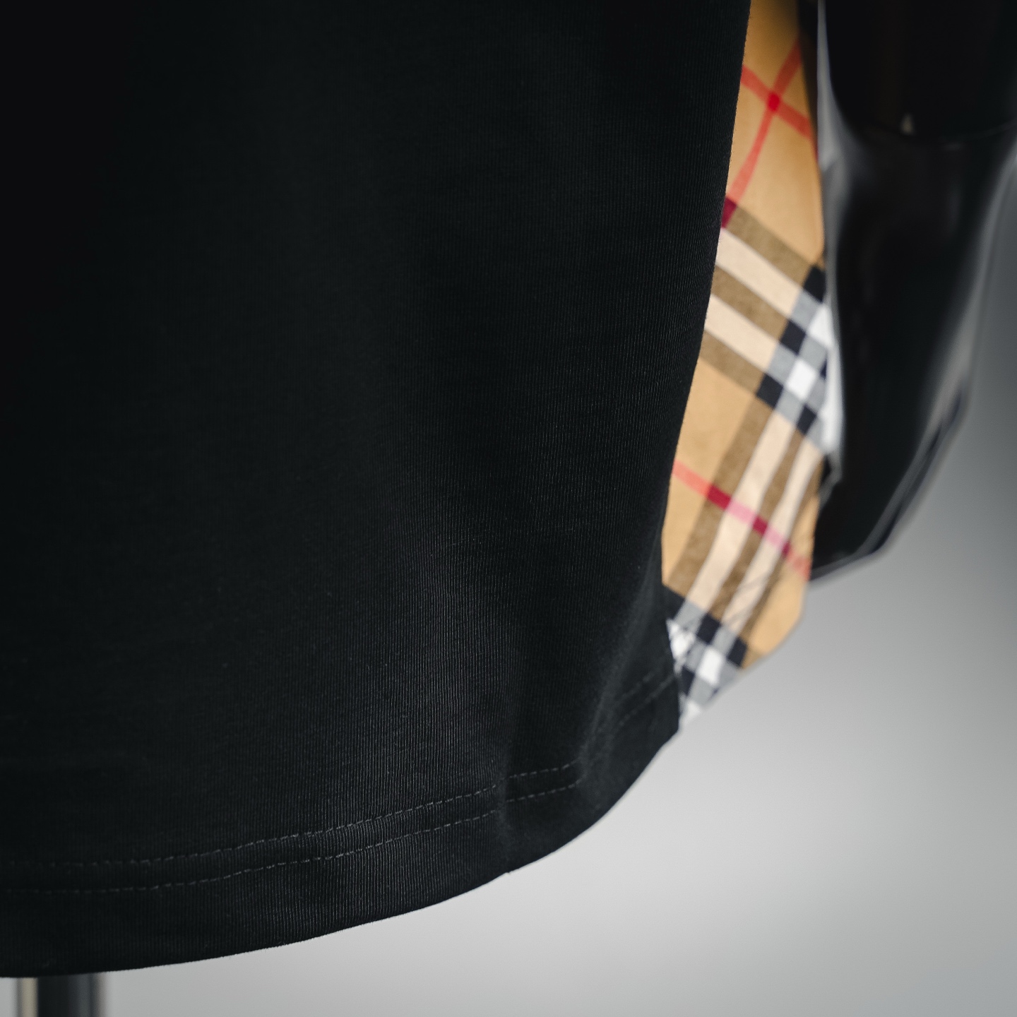 Burberry 巴宝莉26ss 格子拼接刺绣短袖T恤 巴宝莉 白色 /黑色