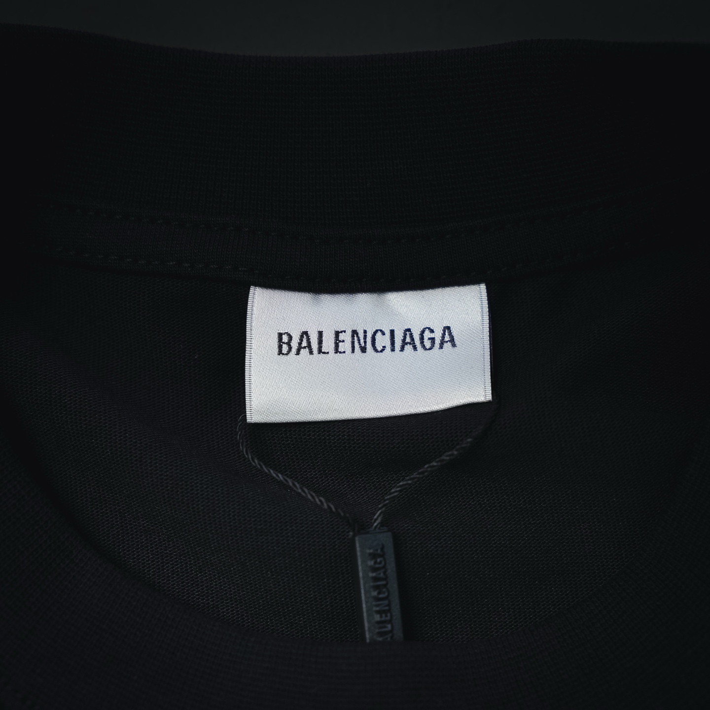 Balenciaga 巴黎世家26ss新款人像短袖T恤 巴黎世家经典复古人像 黑色-Chinese UA Cheap High Quatity Brand Clothes Bags handbags Sneakers wholesale wholesaler seller from China Factory suppliers Fashion Clothing Shoes best Quality Beautiful Price Balenciaga 巴黎世家26ss新款人像短袖T恤 巴黎世家经典复古人像 黑色