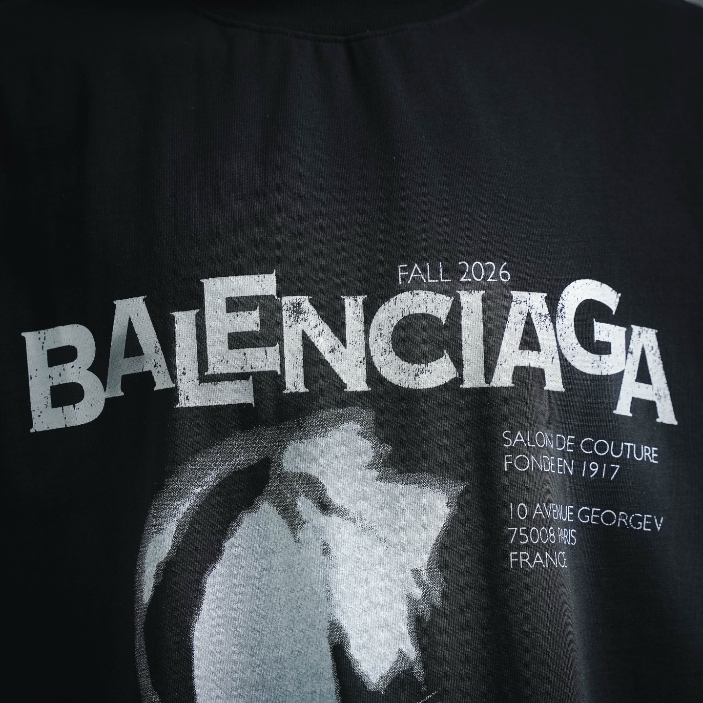 Balenciaga 巴黎世家26ss新款人像短袖T恤 巴黎世家经典复古人像 黑色-Chinese UA Cheap High Quatity Brand Clothes Bags handbags Sneakers wholesale wholesaler seller from China Factory suppliers Fashion Clothing Shoes best Quality Beautiful Price Balenciaga 巴黎世家26ss新款人像短袖T恤 巴黎世家经典复古人像 黑色