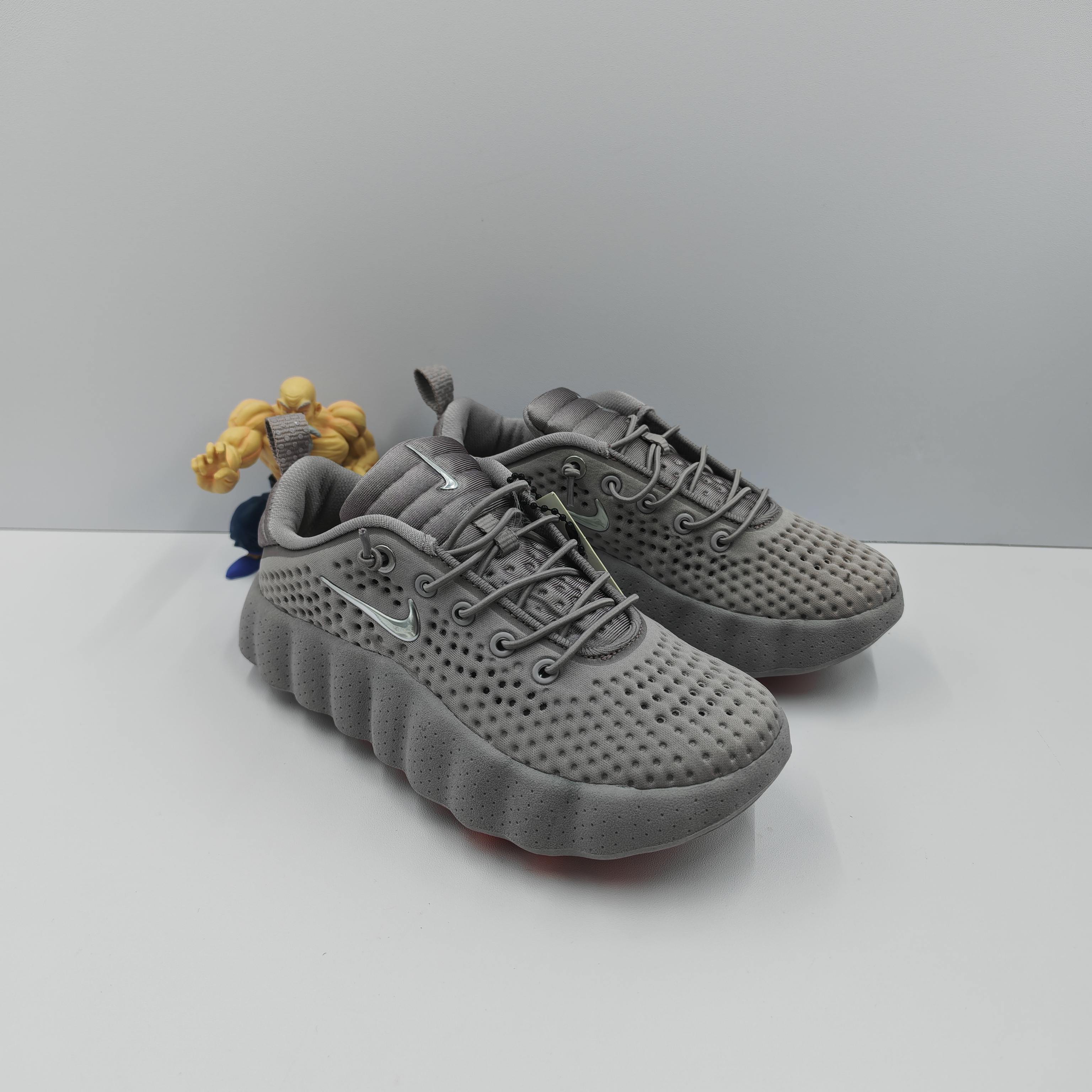 NO:762815,NikeMind002 comfortable fit breathable training shoes children's purple size 26 27 28 29 30 31 32 33 34 35 massage style, Nike series,19860909NikeMind002舒适贴合透气训练鞋 童款 紫色 码数 26 27 28 29 30 31 32 33 34 35 按摩款,耐克系列,,Children's