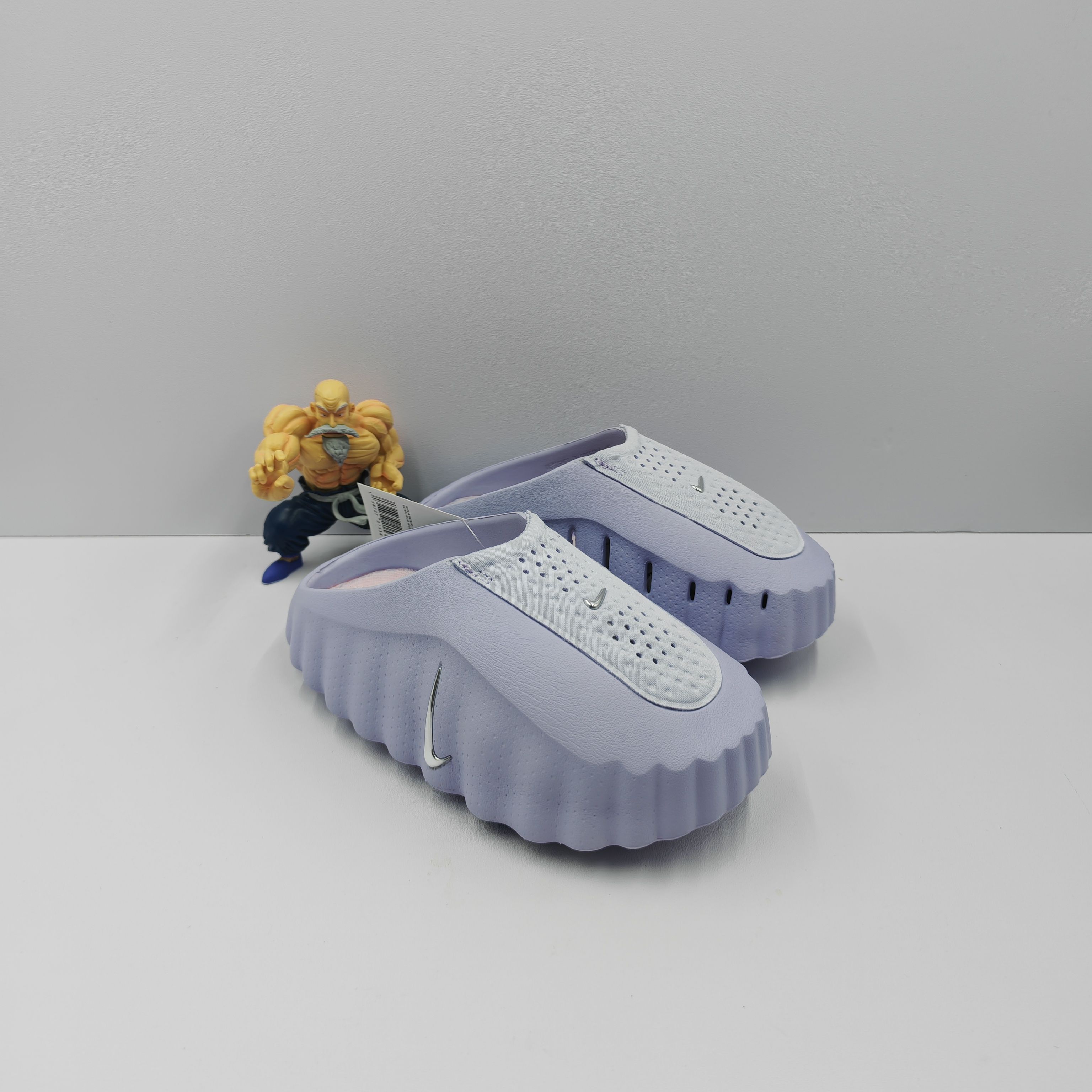 NO:879197,Nike Mind001 is comfortable and versatile, technological style, no special functions, toe-toe slippers for children, purple, size 30 31 32 33 34 35, slippers, sandals, sandals, slippers,19860909Nike Mind001舒适百搭 科技风 无特殊功能包头拖鞋童鞋 紫色 码数 30 31 32 33 34 35,拖鞋拖鞋，凉鞋,sandals,slippers,,Children's
