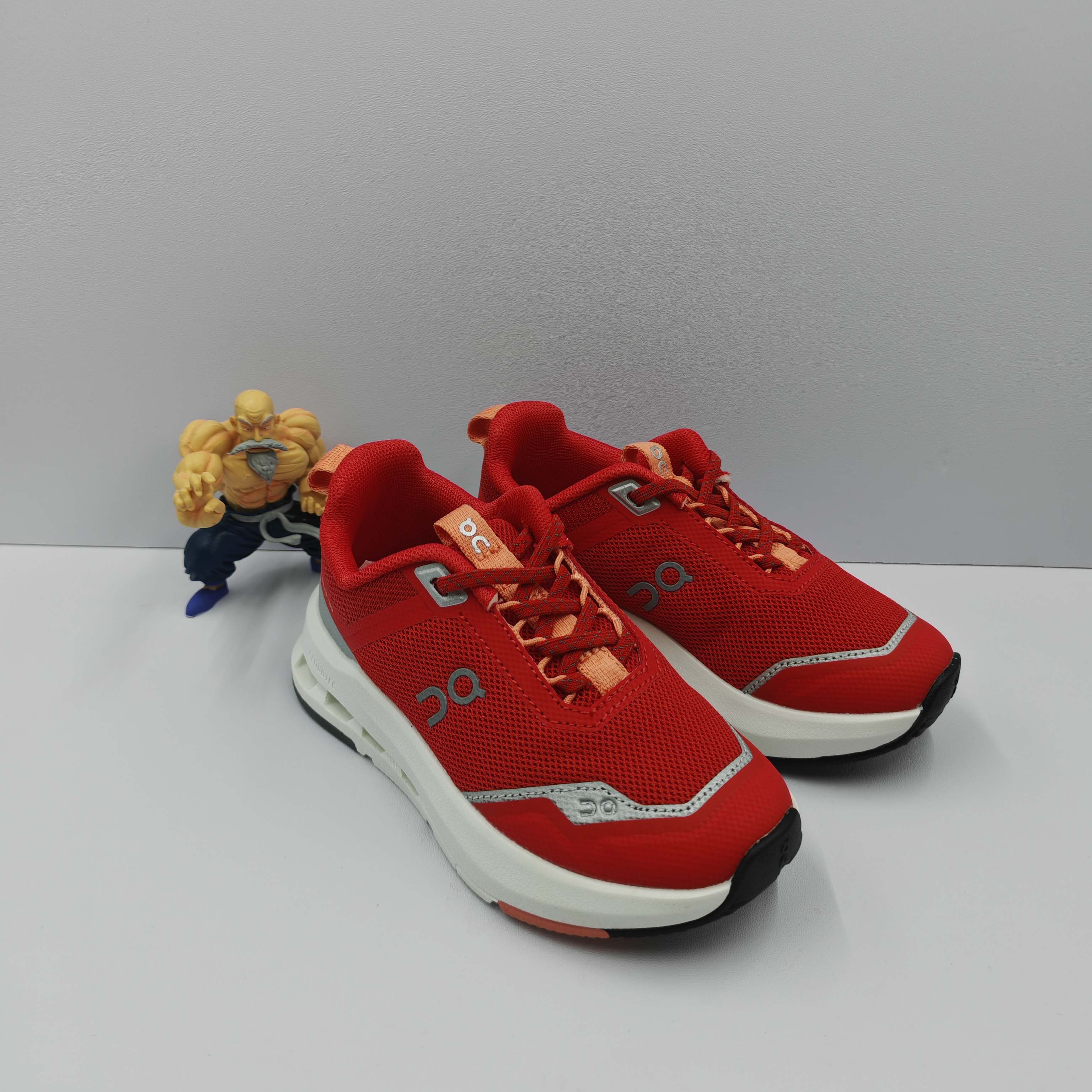 NO:850361,On CLOUDNOVA Comfortable, soft and supportive low-top running shoes, red, children's size, size 26 27 28 29 30 31 32 33 34 35 36 37, Onrunning sneakers, sneakers,19860909On CLOUDNOVA 舒适柔软支撑低帮 跑步鞋 红色 儿童款 码数26 27 28 29 30 31 32 33 34 35 36 37,昂跑运动鞋,sneakers,,Children's