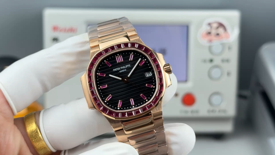 _dxj9sSFHfF8dz1GdLPdRGQztUHZDbSKhsai0ywg