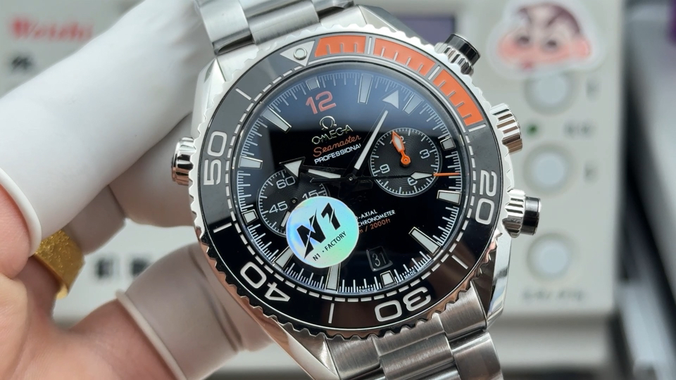 N1Factory 600 Cal.9900 T 72 316L : Omega