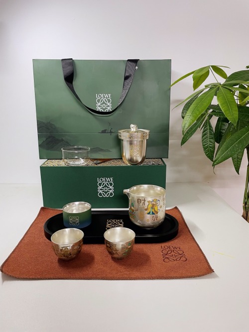 Loewe 999 Pure Silver Tea Set: Wealth and Fortune in Every Sip - Exquisite Craftsmanship 1 Loewe 999 Pure Silver Tea Set: Wealth and Fortune in Every Sip - Exquisite Craftsmanship