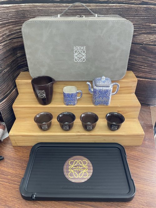 Loewe 999 Sterling Silver Tea Set with Tray, 5 Cups - Gift Set 1 Loewe 999 Sterling Silver Tea Set with Tray, 5 Cups - Gift Set