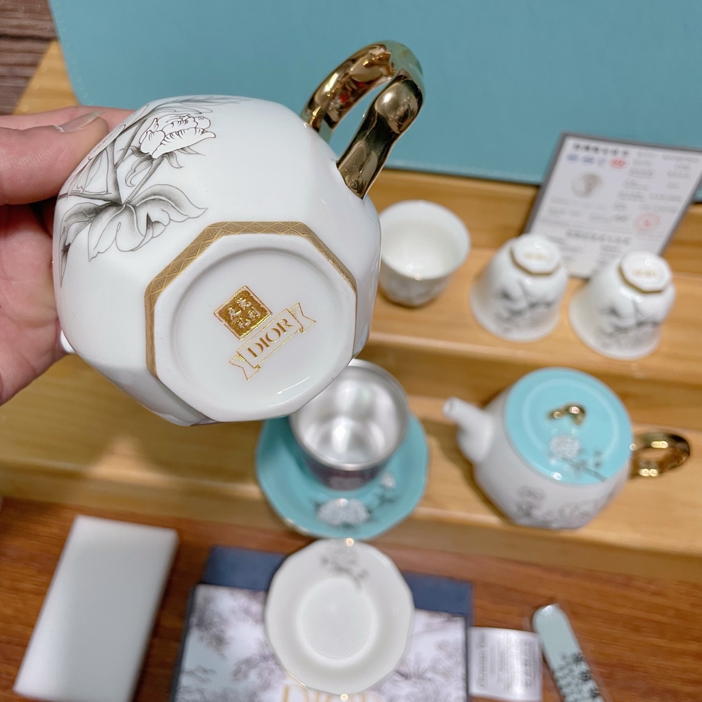 Dior DIOR迪奥999纯银霁红主人杯花开富贵夫人蓝牡丹玉瓷大套组