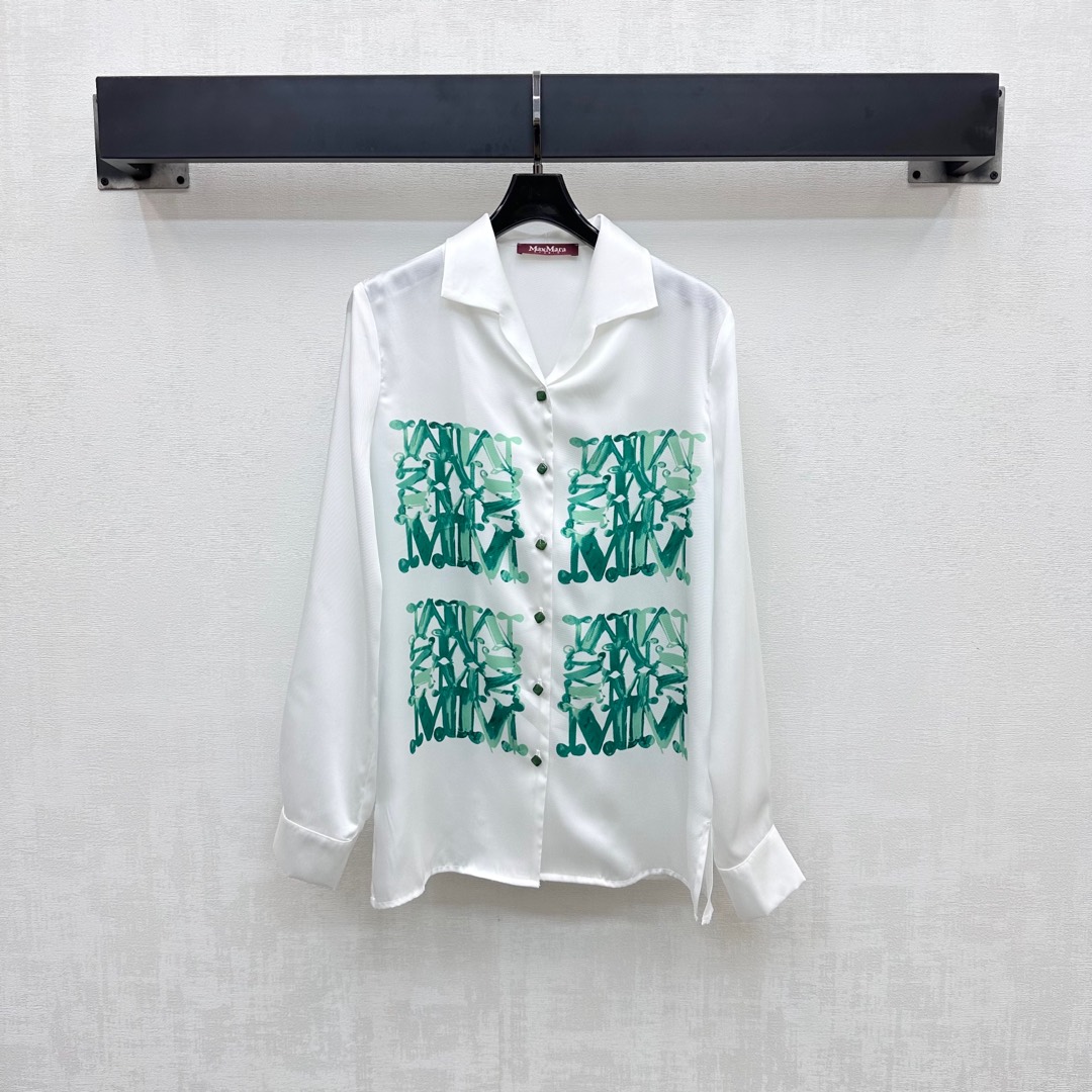 NO:421662,Maxma*2025 new product is on the shelves of printed long-sleeved shirts, customized YB imported twill material, comfortable and delicate texture, smooth and stylish, voxel color base with iconic letter printing elements, highlighting the brand tone, use open-clad button adjustment design, add styling layering, surface auxiliary material development, lapel long-sleeved shirt tailoring, upper body simple and atmospheric, daily commuting outfits, high-version, shirts, alexander wang19860909Maxma*2025新品上架印花长袖衬衫定制YB进口斜纹绸材质 质感舒适细腻 垂顺有型 通体素色打底搭配标志性字母印花元素 彰显品牌调性 沿用开襟纽扣调节设计 增添造型层次感 面辅料开发 翻领长袖衬衫剪裁 上身简约大气 日常通勤穿搭出彩时髦 高版本,,shirts,alexander wang,Women's clothing