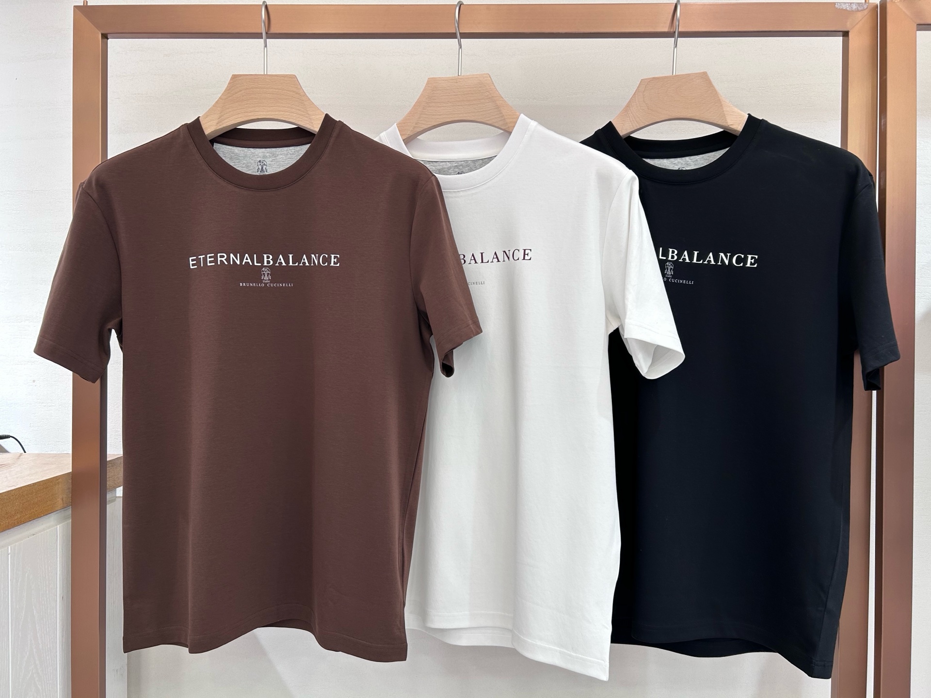 High-Quality Cotton T-Shirts in Various Colors – Sizes M-3XL. Post-Sale Support Available.