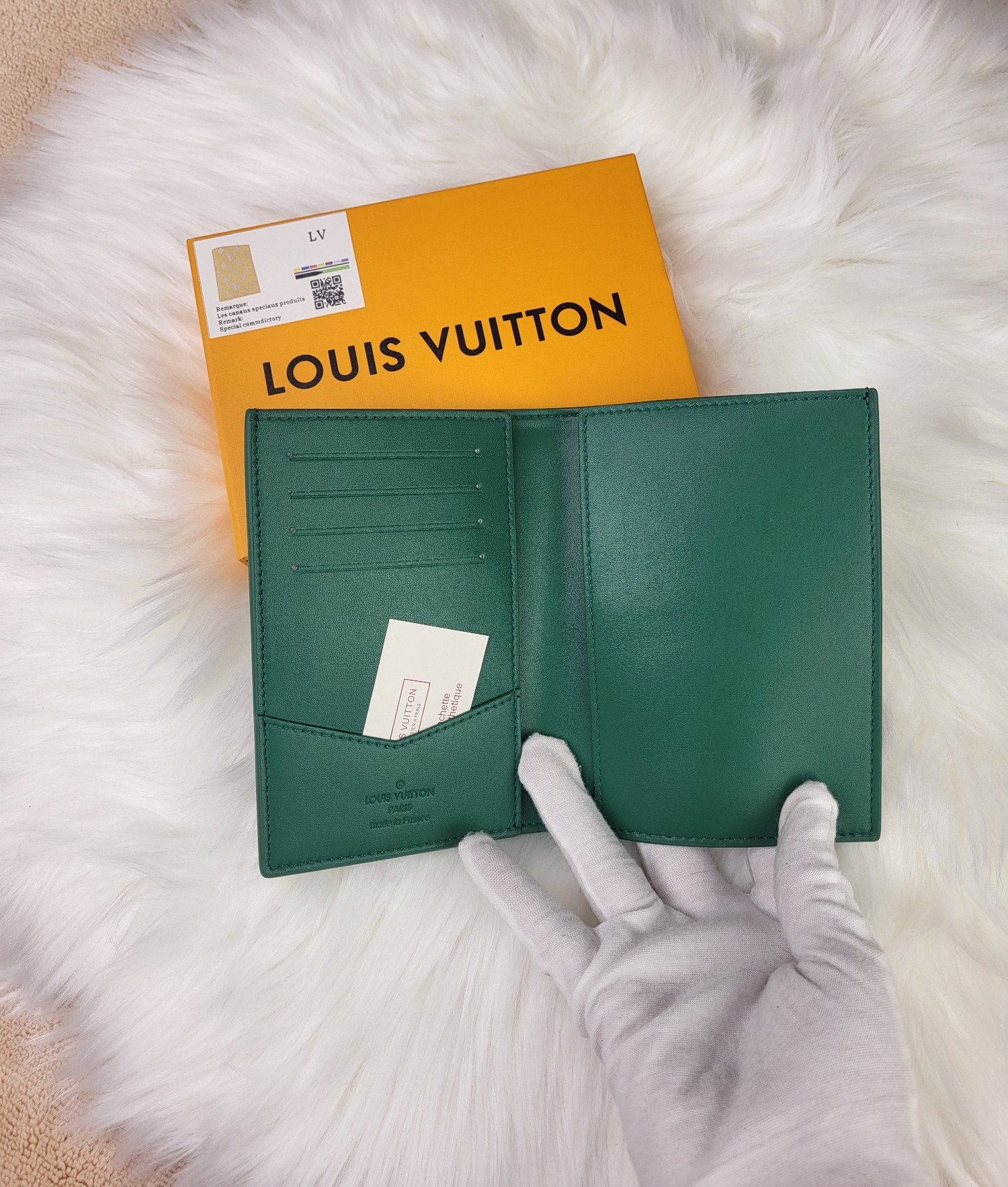 Leather passport holder available in different colors