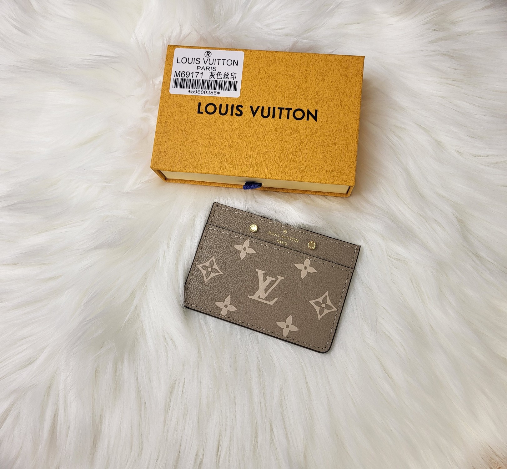 Minimalist Leather Card Case front view