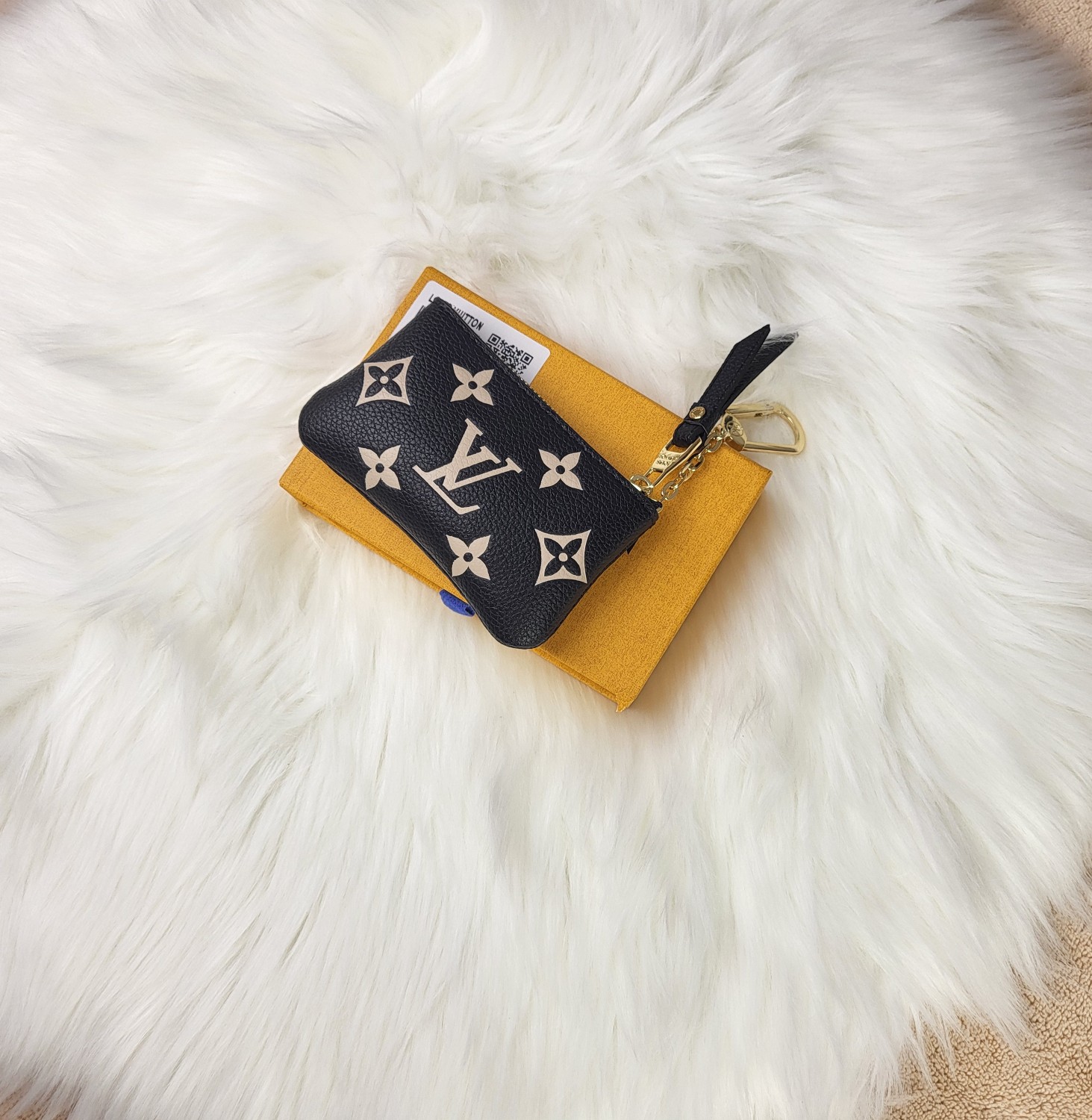 Luxury leather card holder back view