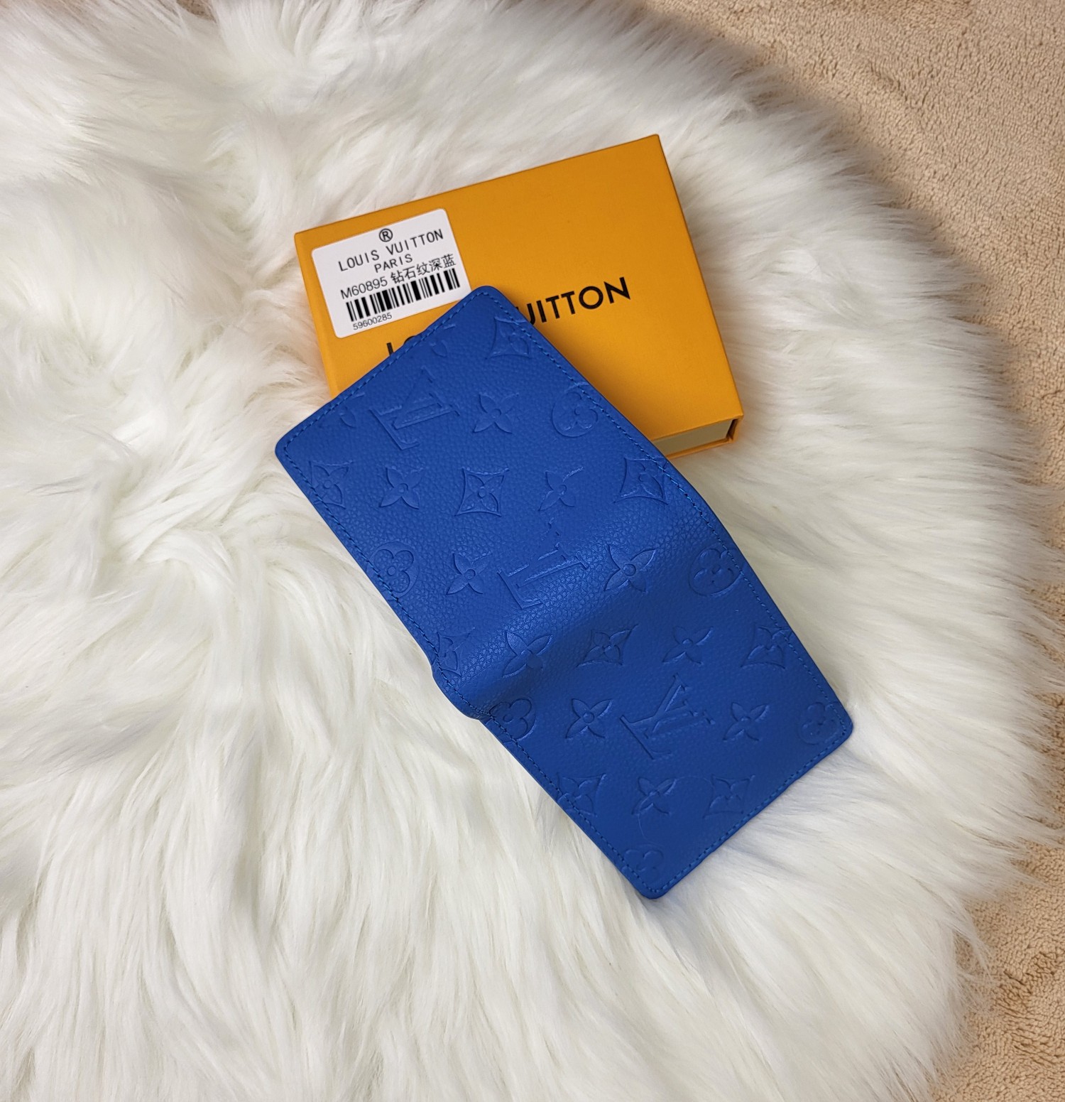 Leather bifold wallet dimensions