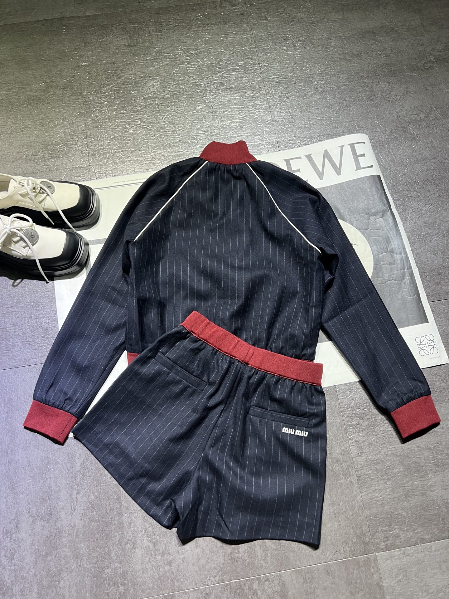Miumi 25Fw New Collection: Stylish Jacket and Shorts Set with Exclusive Design - 图片 4