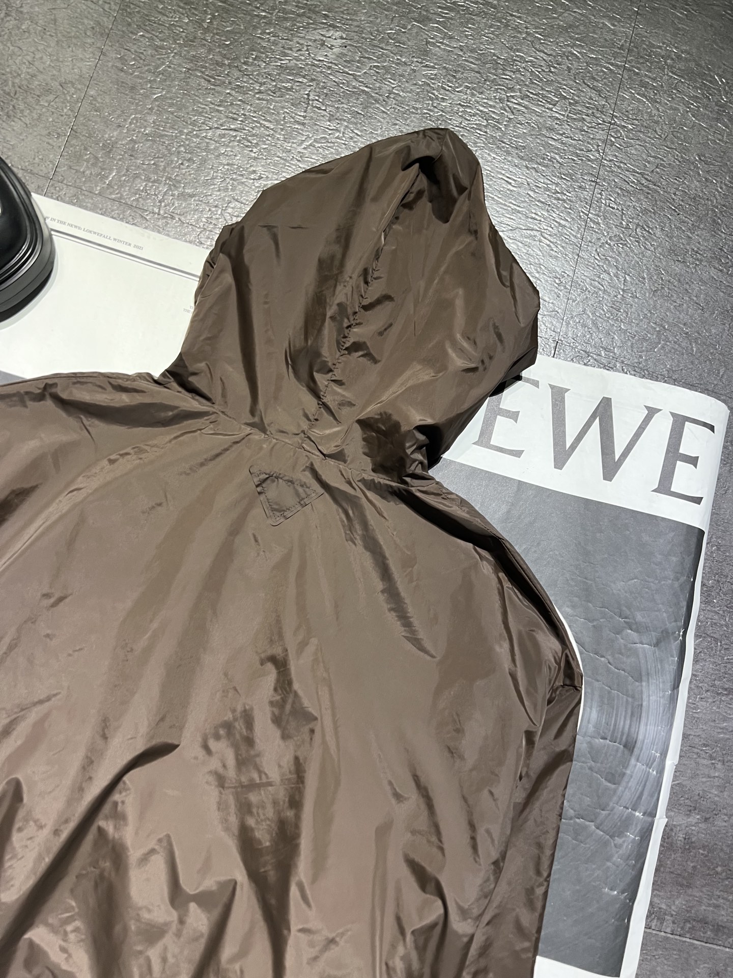 “Women’s Re-Nylon Hoodie with Cotton Knitting: Diverse and Stylish Single Suit with Unique Design” - 图片 6