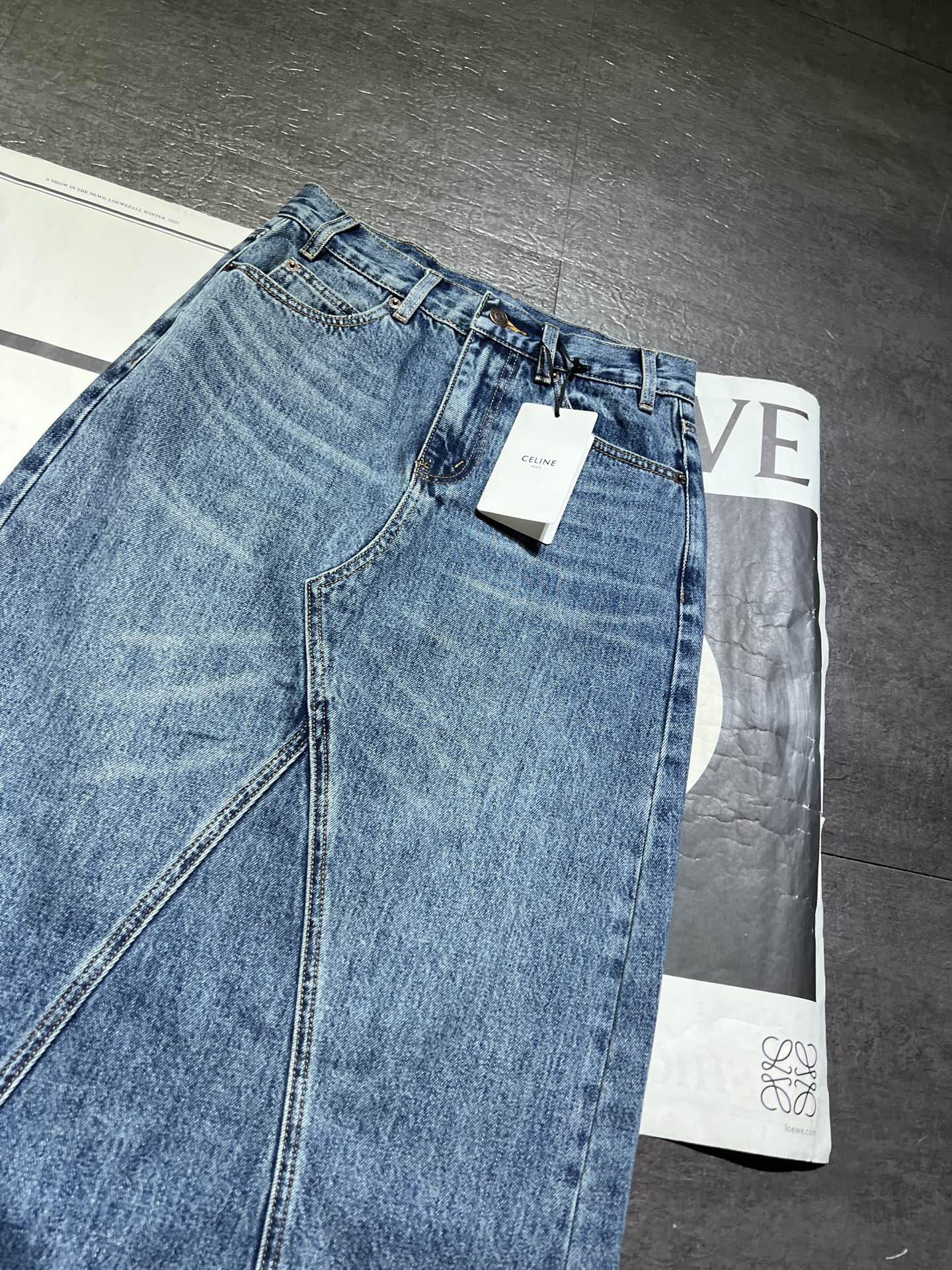 “High-Quality Single-Rate Female Suit Package with Large Supply in Various Sizes for Fall Fashion” - 图片 2