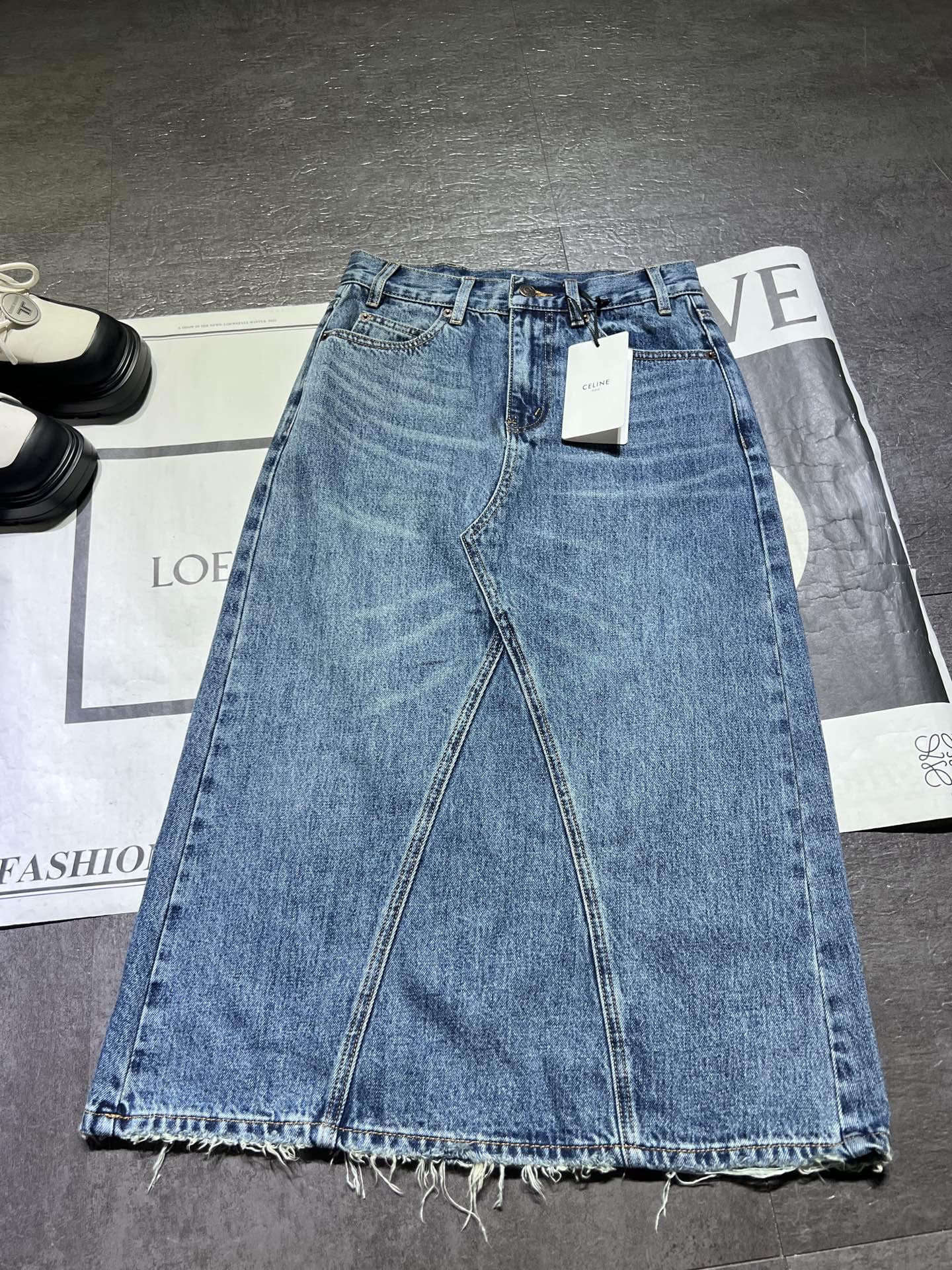 “High-Quality Single-Rate Female Suit Package with Large Supply in Various Sizes for Fall Fashion” - 图片 6