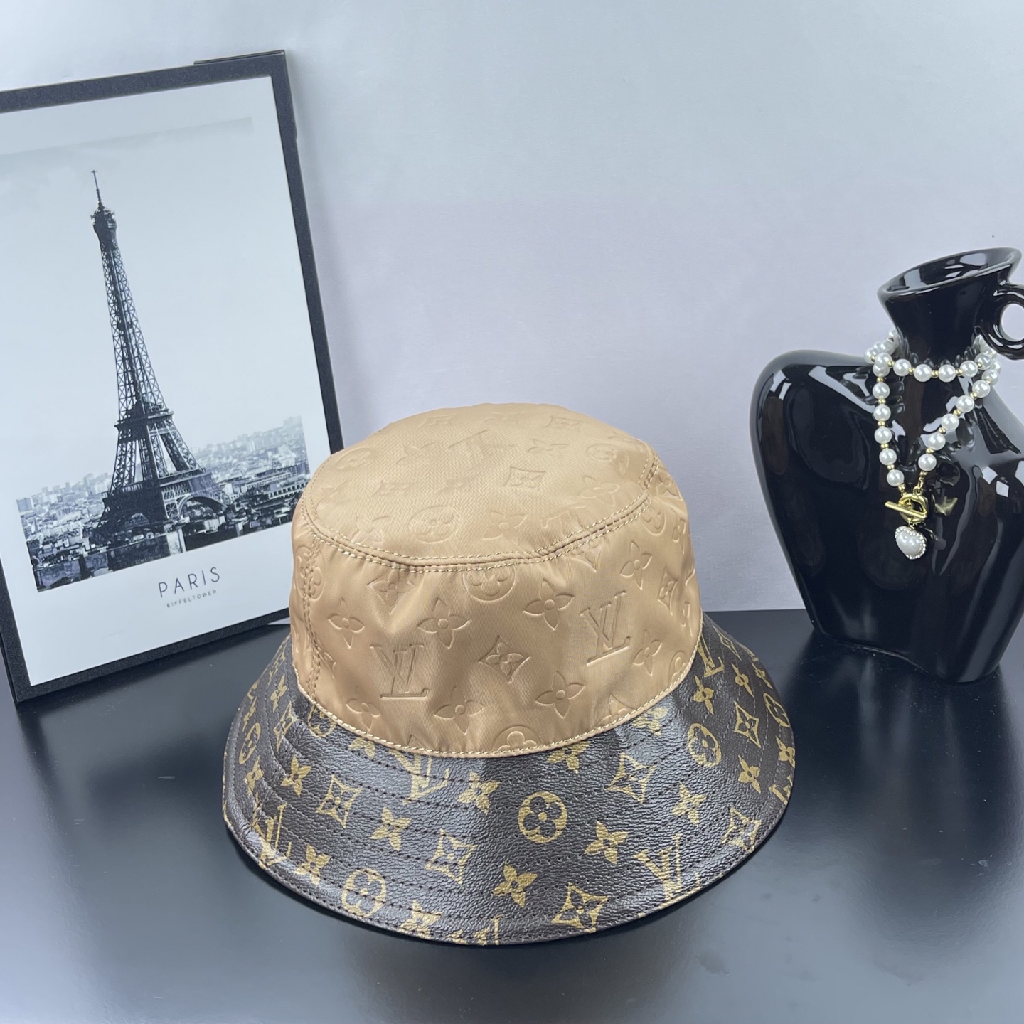 NO:365123,LV Louis Vuitton's new original single fisherman's hat, dark pattern print, original Oxford fabric, pure cotton lining, light and breathable!  Hat fisherman hat baseball hat knit hat, hat, louis vuitton, louis vuitton, espadrilles,hatsLV路易威登新款原单渔夫帽, 暗纹印花,专原版牛津布料,纯棉内里,轻盈透气！帽子渔夫帽棒球帽针织帽,帽子,louis vuitton,louis vuitton,espadrilles,hats,hat