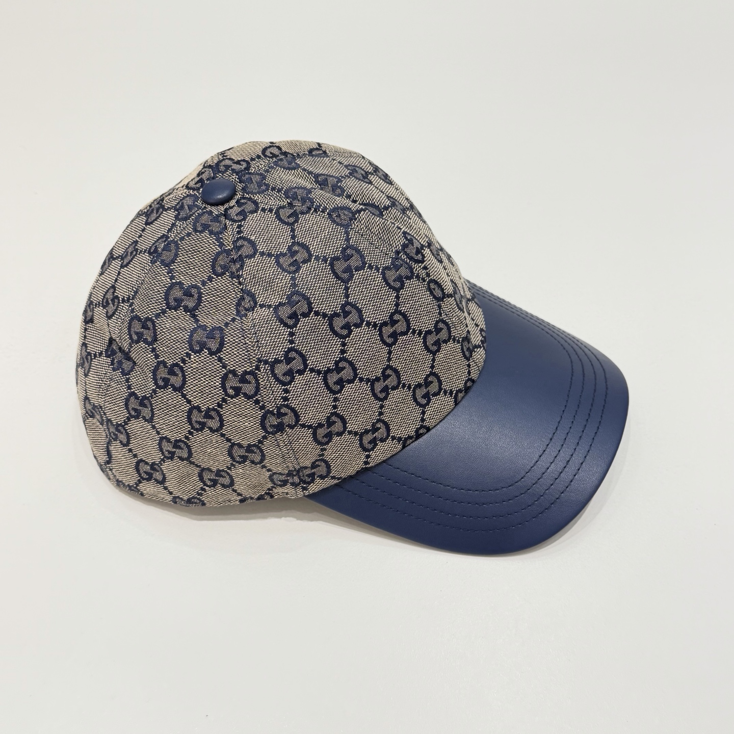 Gucci 新款 ，1:1 开模订制，完美版型，四色