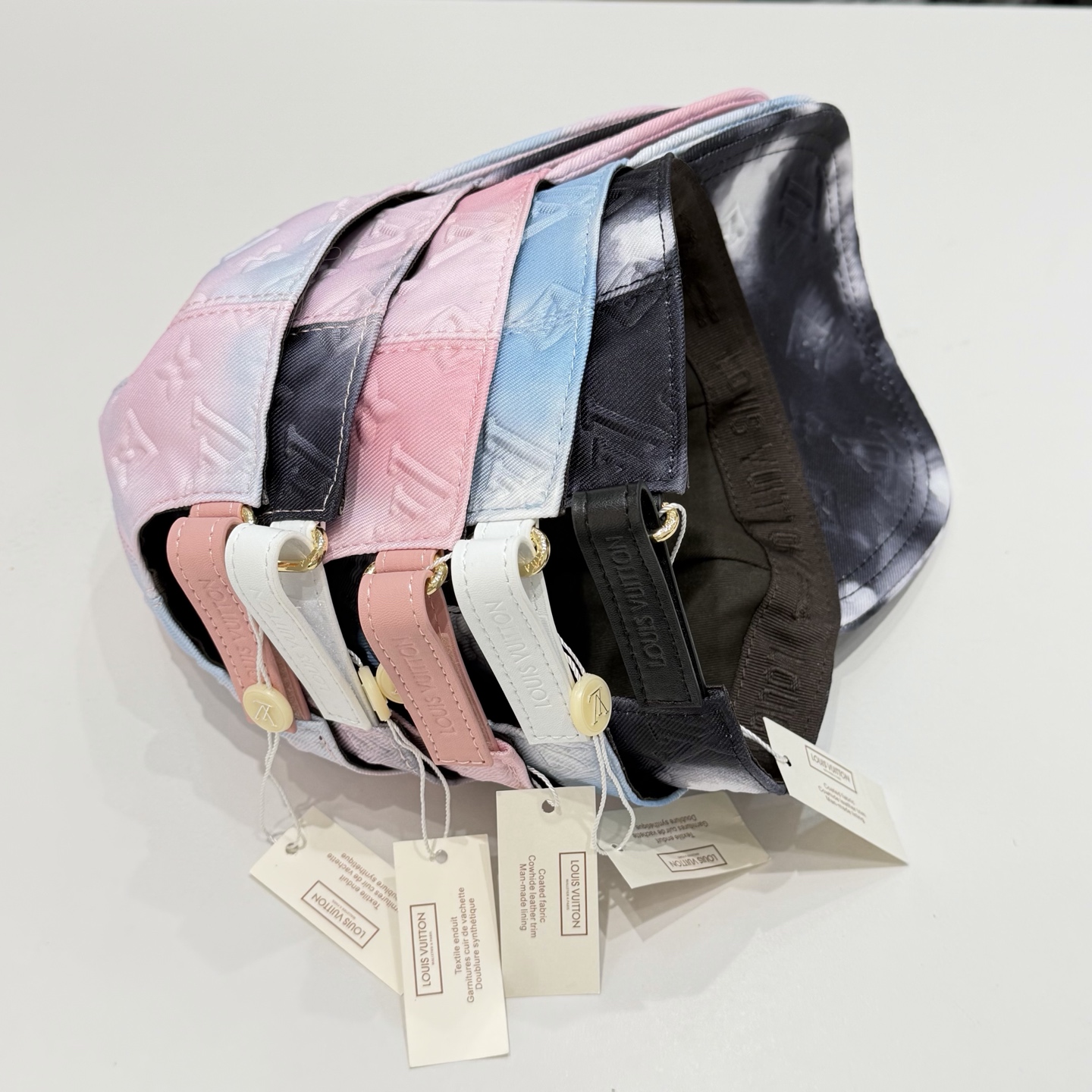 Louis Vuitton LV牛仔压花，头围58