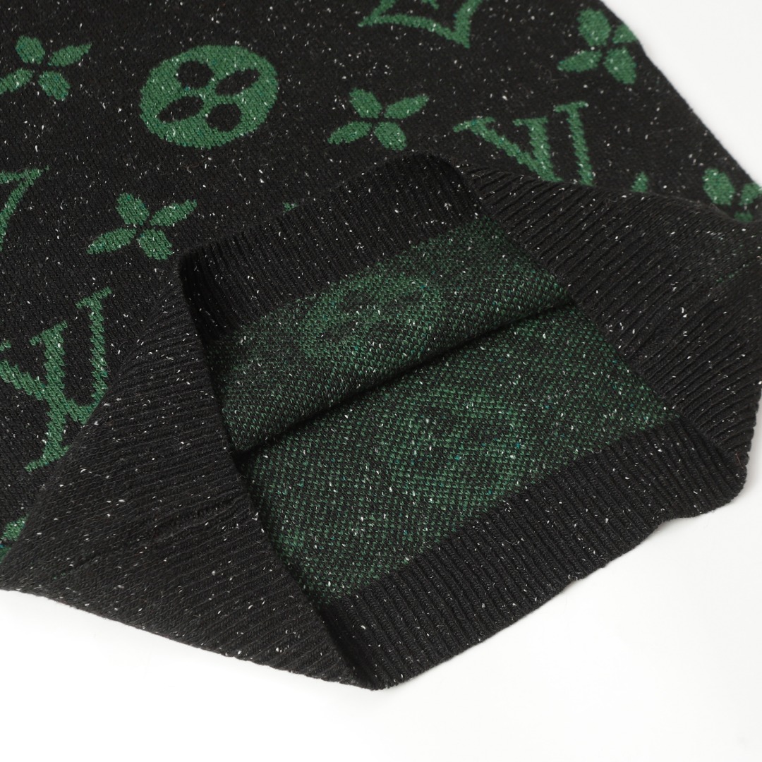 Fashionable Louis Vuitton Sweaters with LV Logo in Various Sizes. - 图片 7