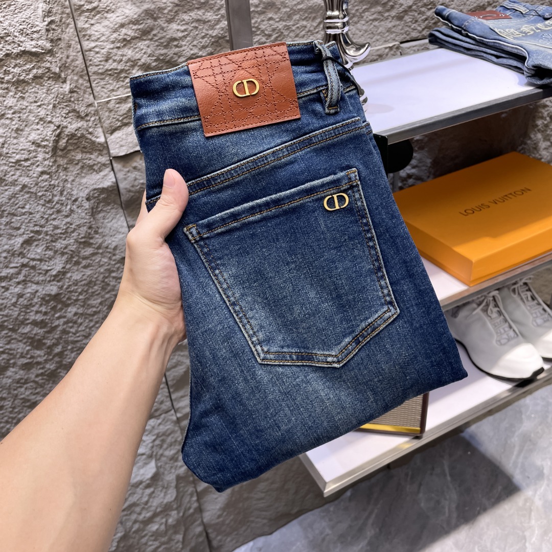 NO:487201,2025 autumn and winter model C [spot direct purchase] model number 6550 Number of codes 28-3837,,alexander wang198609092025秋冬款 C【现货直批】 款号6550 码数28-3837,,alexander wang,Men's clothing