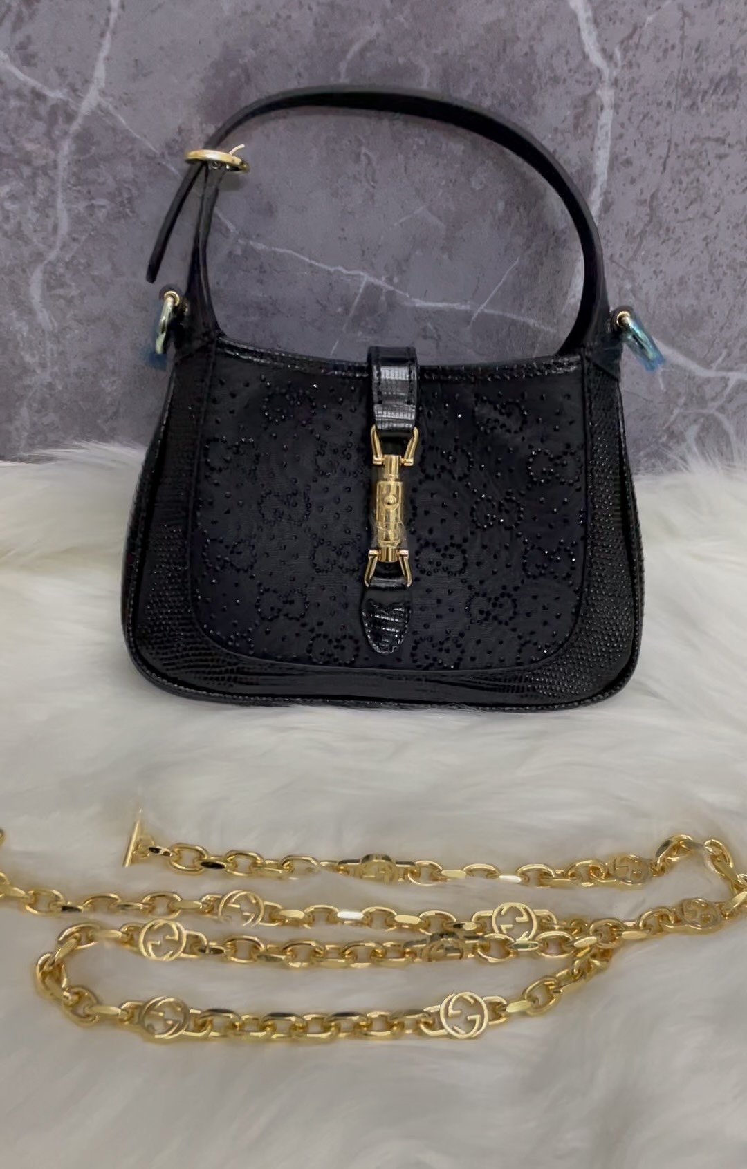 Gucci Crossbody & Shoulder Bags