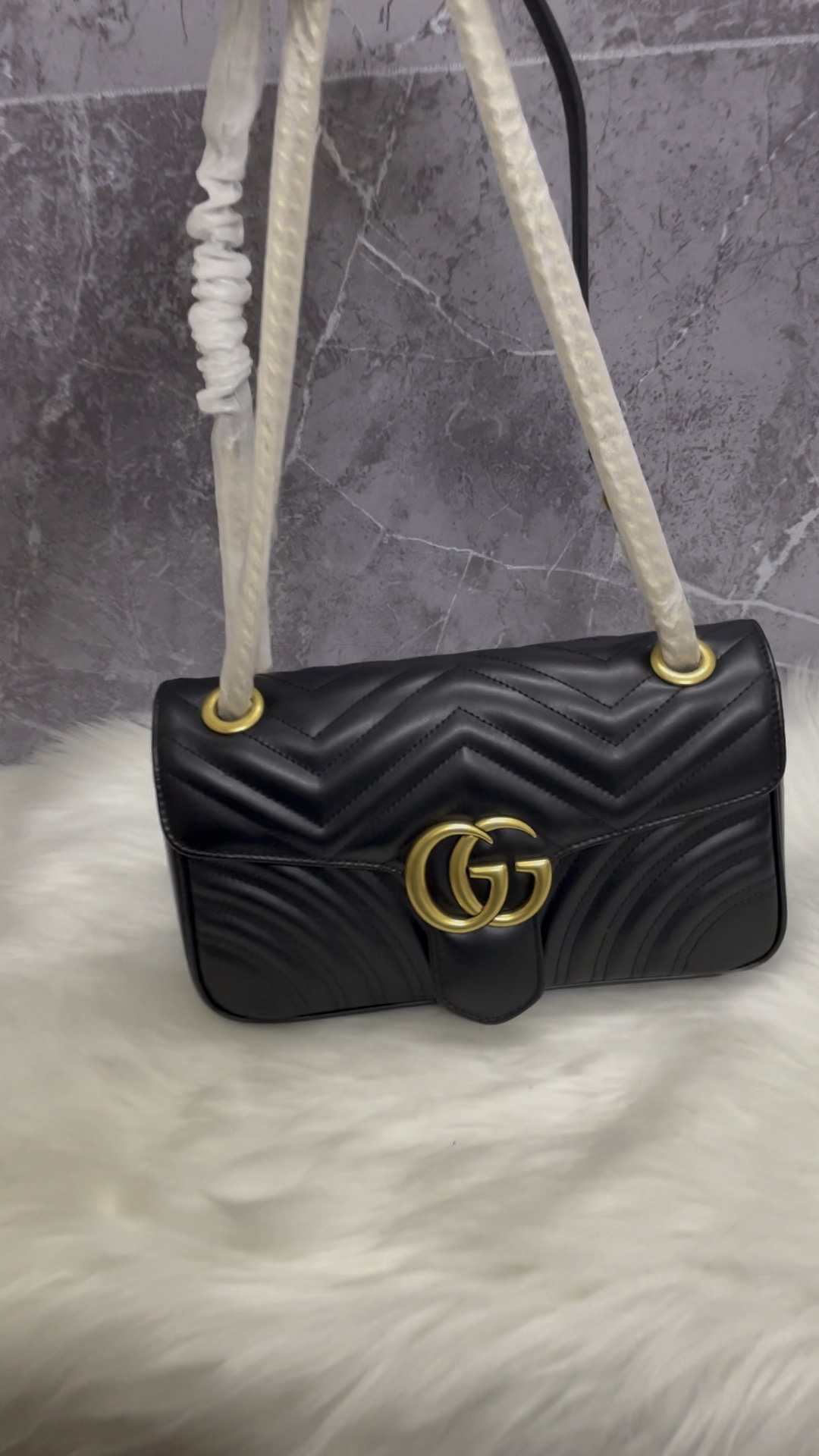 Gucci Crossbody & Shoulder Bags