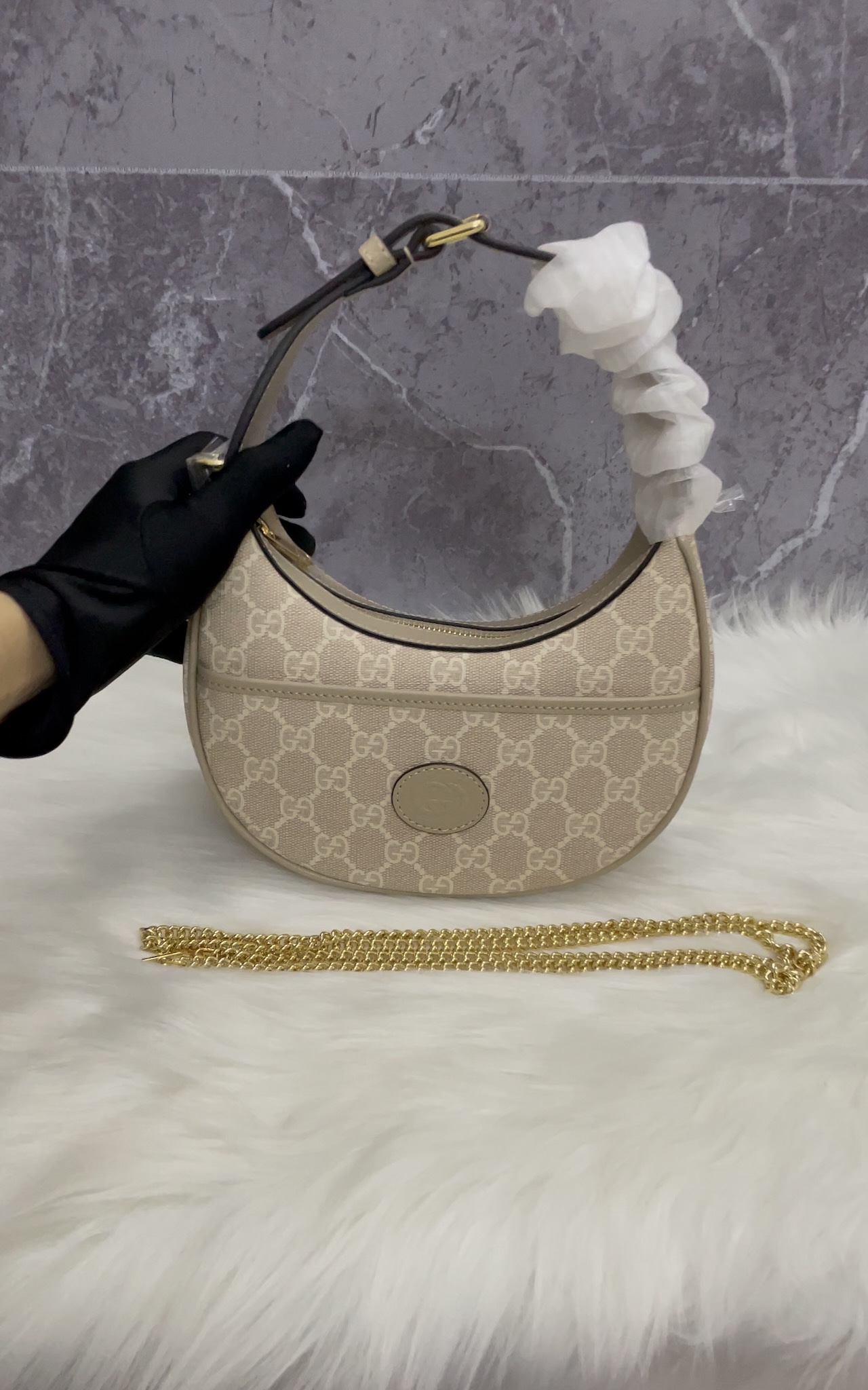 Gucci Crossbody & Shoulder Bags Underarm