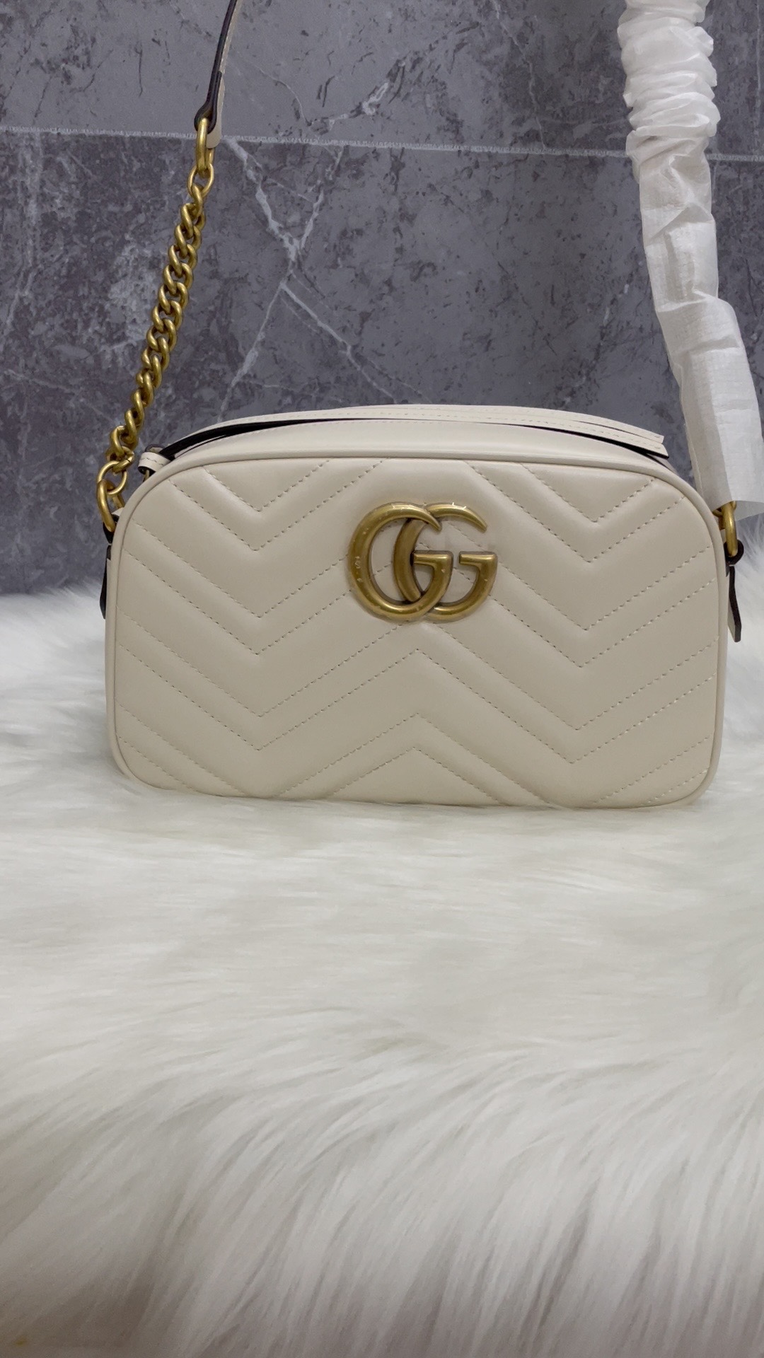 Gucci Crossbody & Shoulder Bags