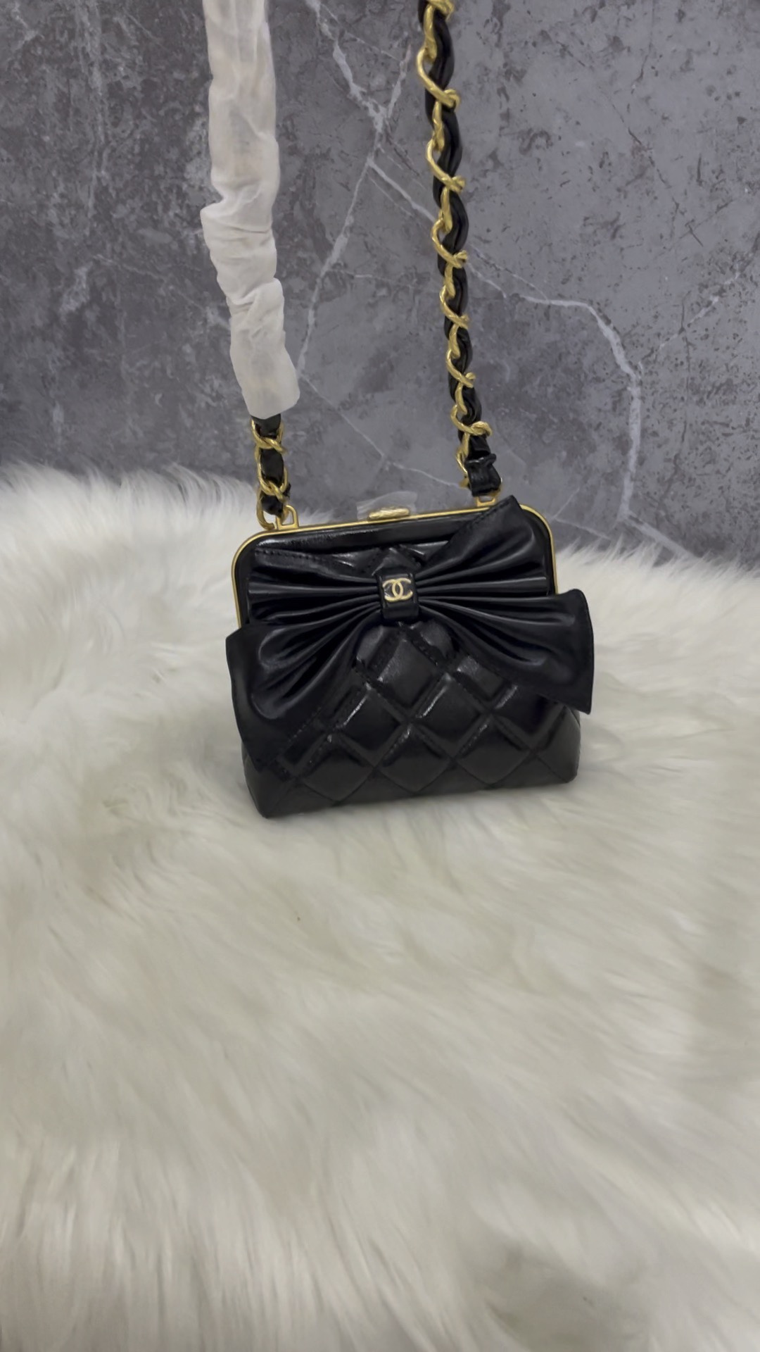 Chanel Buy
 Crossbody & Shoulder Bags