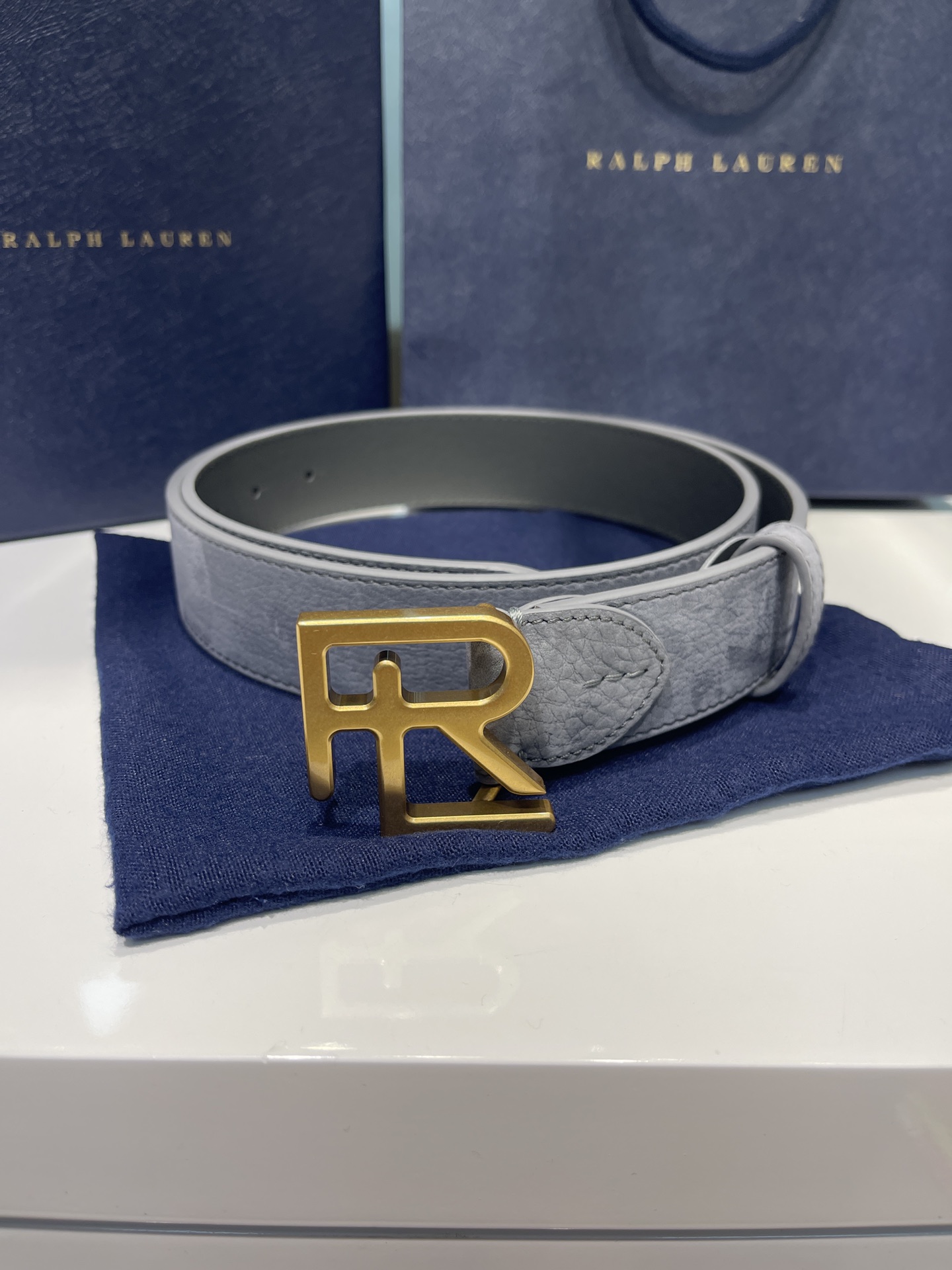  Ralph Lauren/拉夫劳伦 24年RL新款 这款腰带采用头层进口牛绒面皮和底皮头层牛皮 做工细