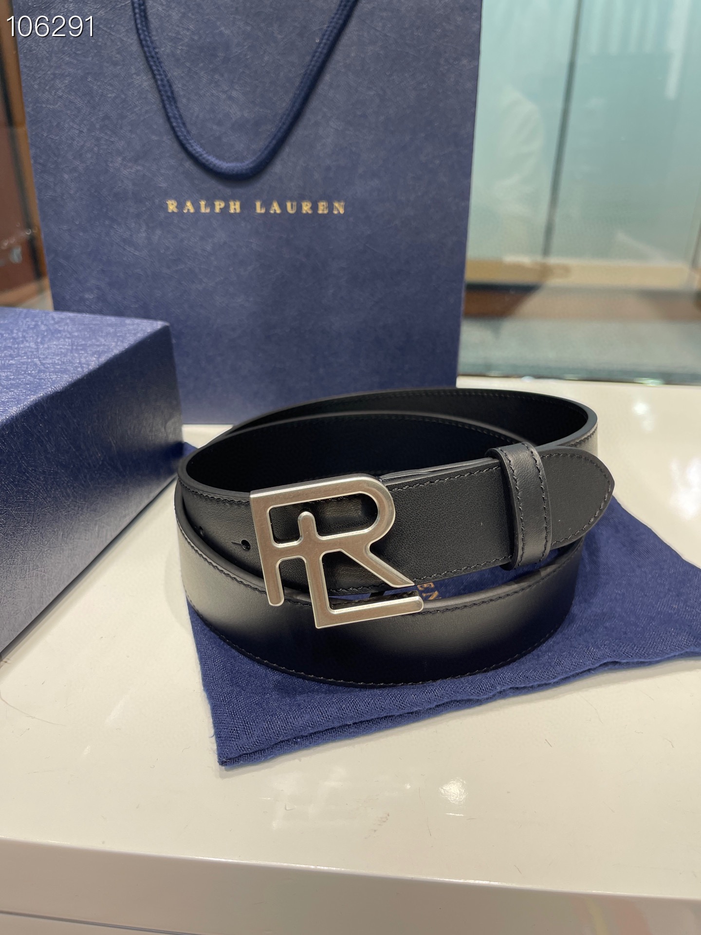  Ralph Lauren/拉夫劳伦 24年RL新款 这款腰带采用双面头层牛皮 做工细致 搭配原版精致纯