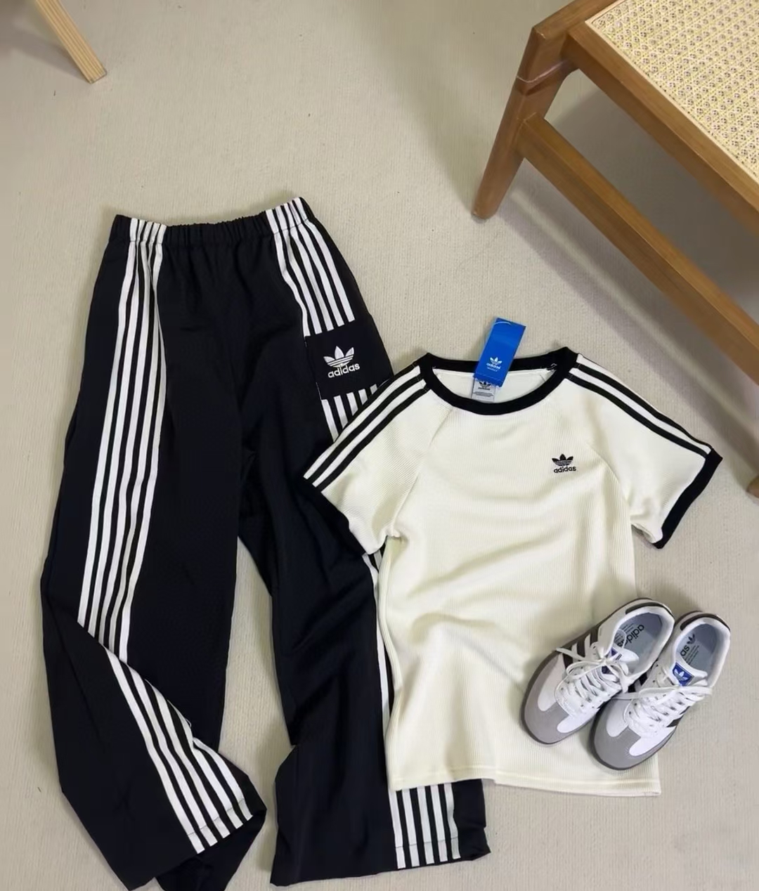 Ad  阔腿裤服装 3