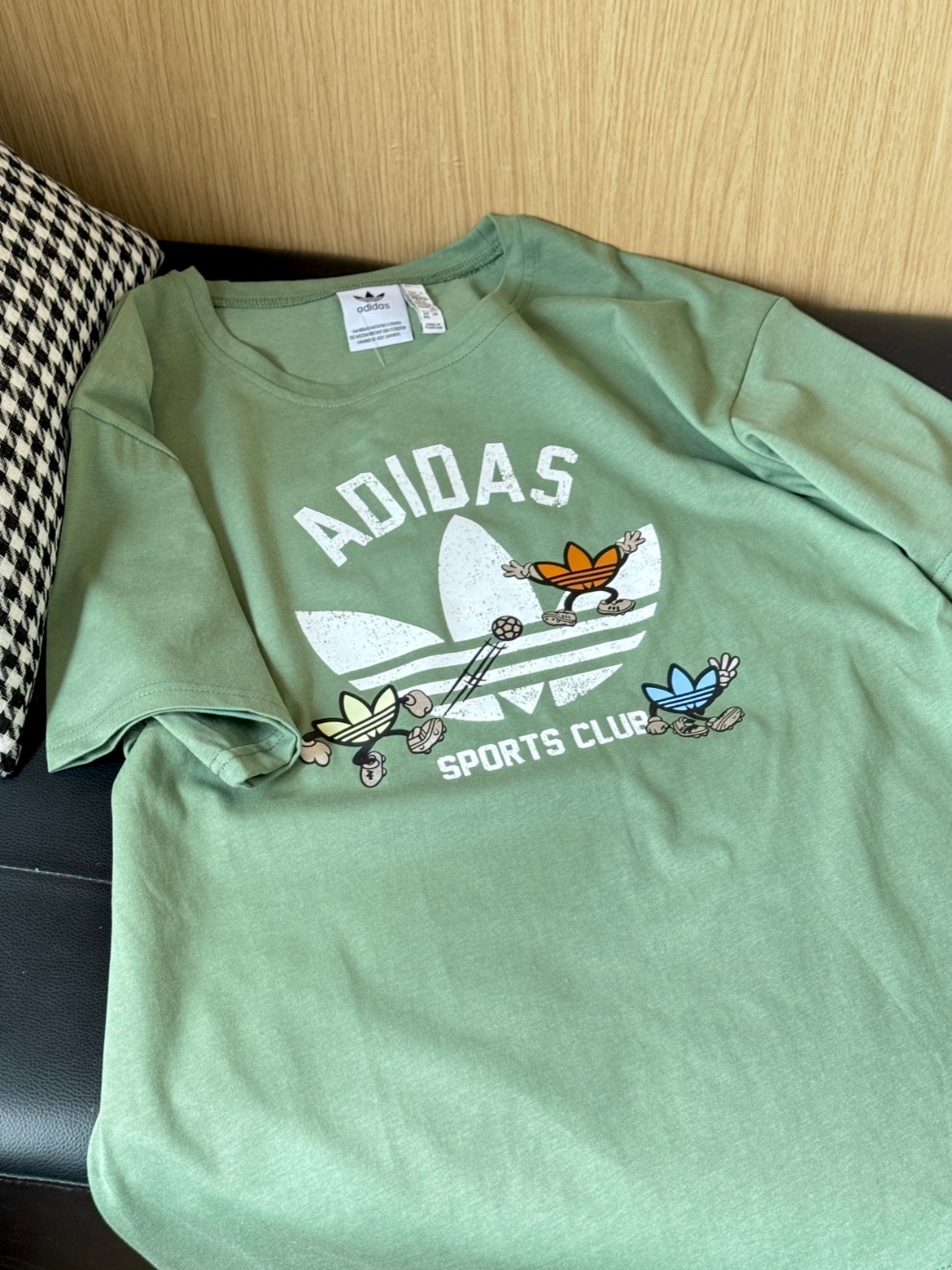 Adidas 三叶草 短袖T恤服装,男,女 3