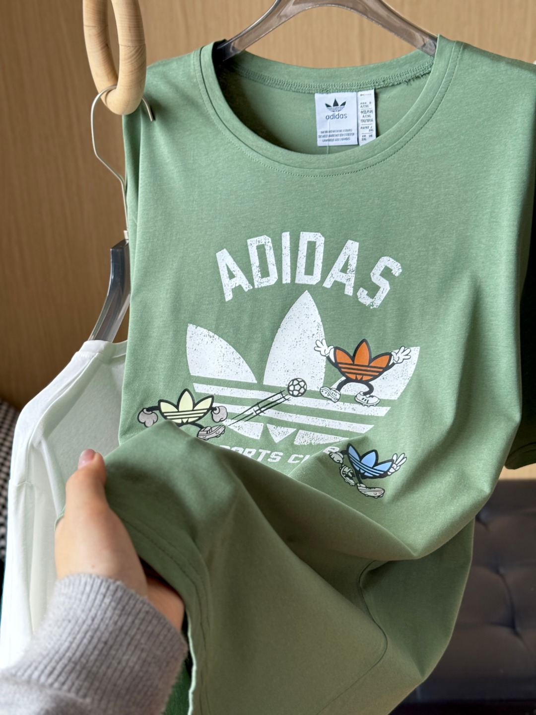 Adidas 三叶草 短袖T恤服装,男,女 7