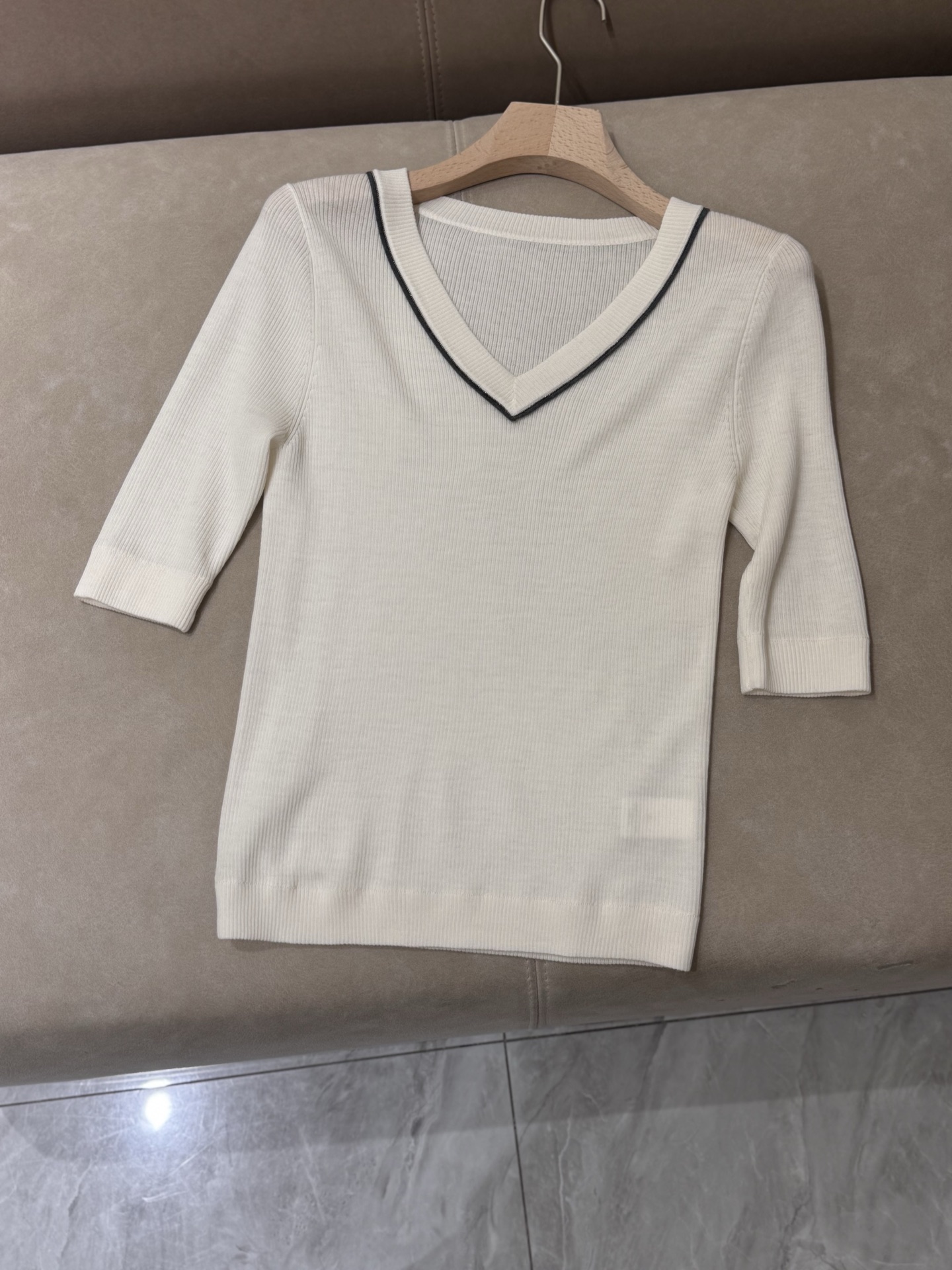 Elegant Women's V-Neck Knitted Top - Short Sleeve, Available in Multiple Colors 6 i1752459889960 4628 0 4