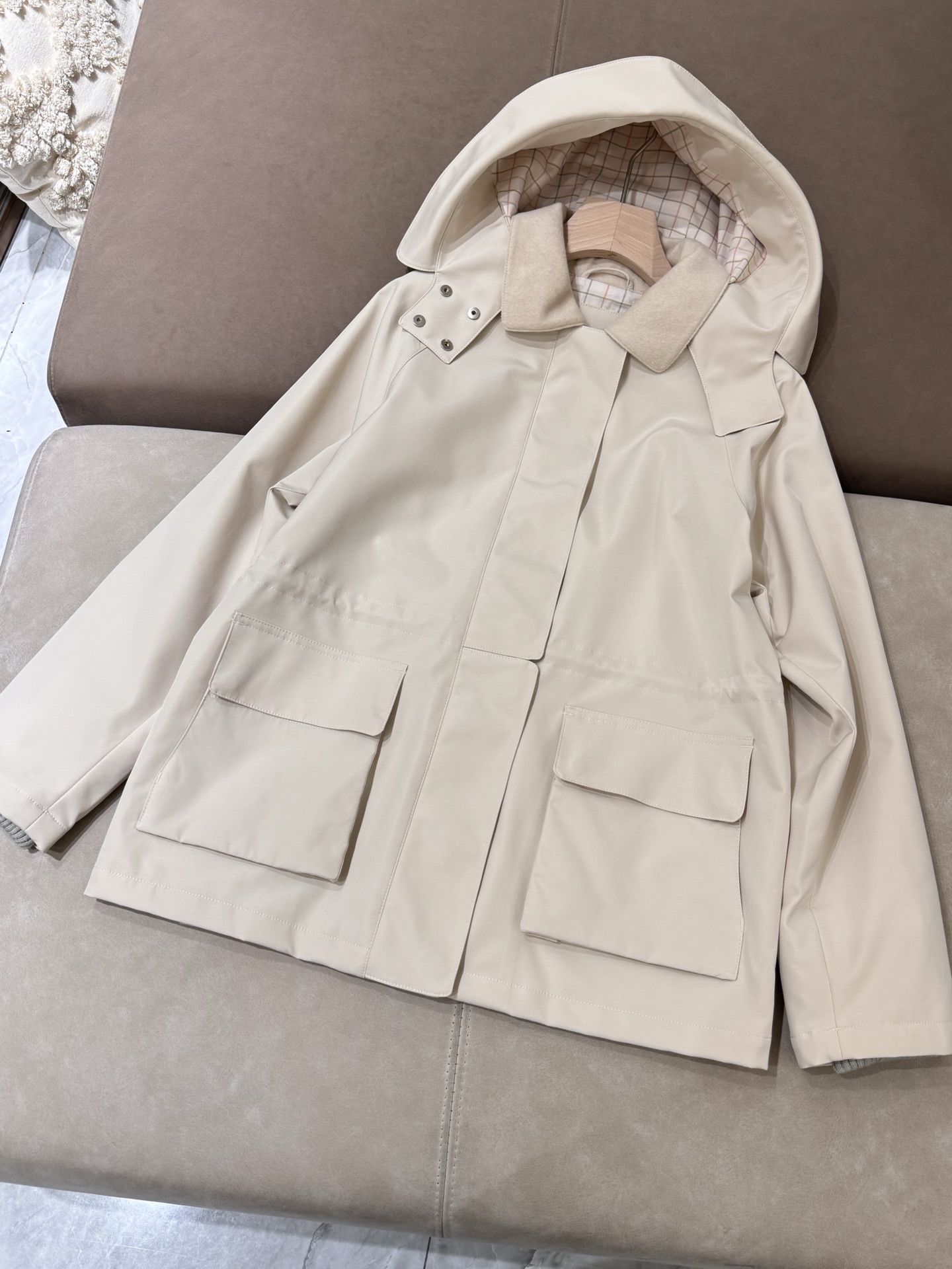 Elegant Women's Mid-Length Beige Trench Coat with Hood - S, M, L Sizes