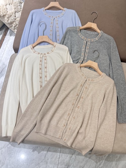 Elegant Women's LP Cashmere Cardigan - Available in Multiple Colors & Sizes 1 Elegant Women's LP Cashmere Cardigan - Available in Multiple Colors & Sizes